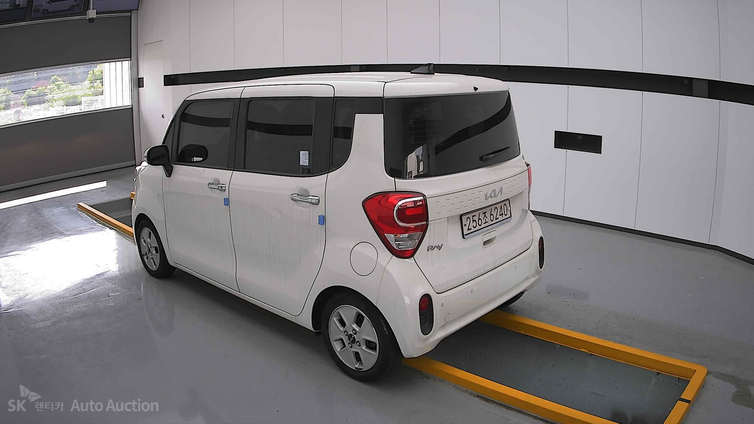 2022 - kia ray