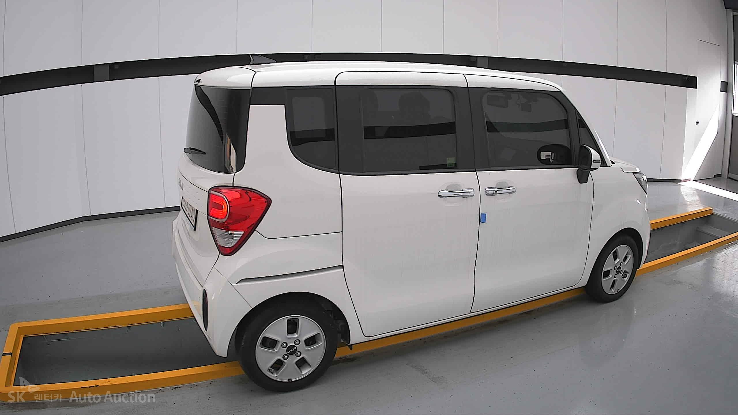 2022 - kia ray
