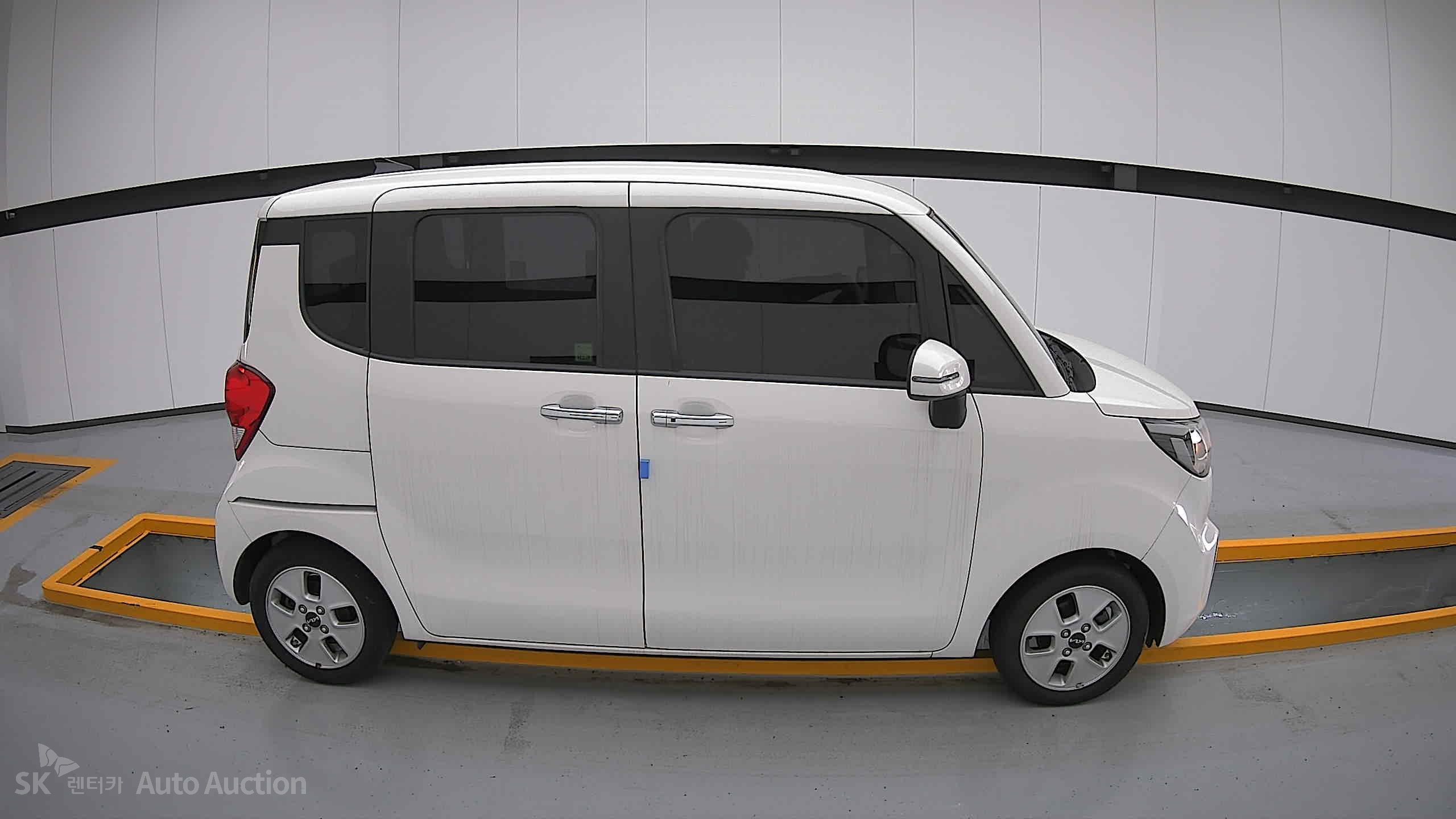 2022 - kia ray