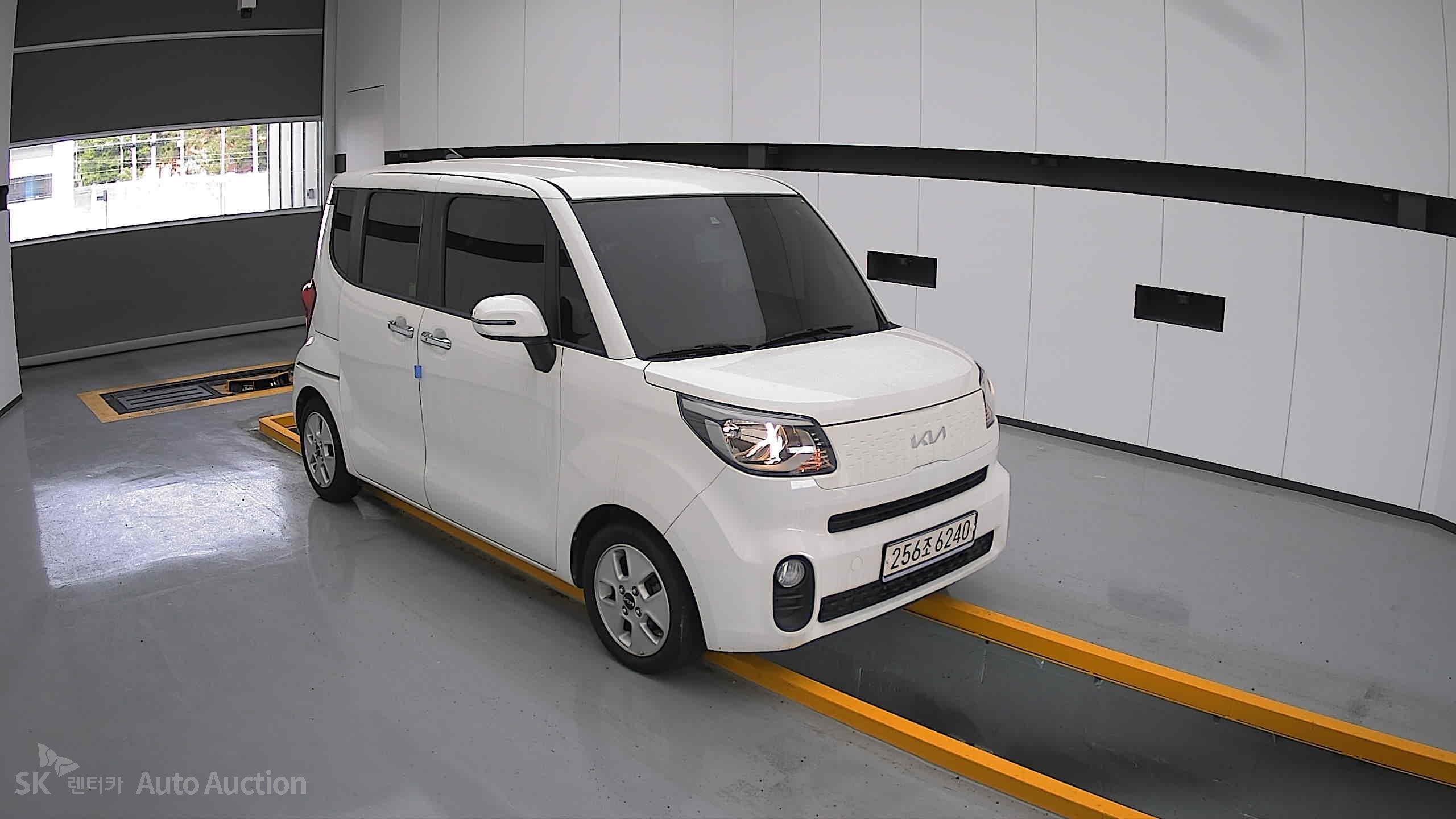 2022 - kia ray