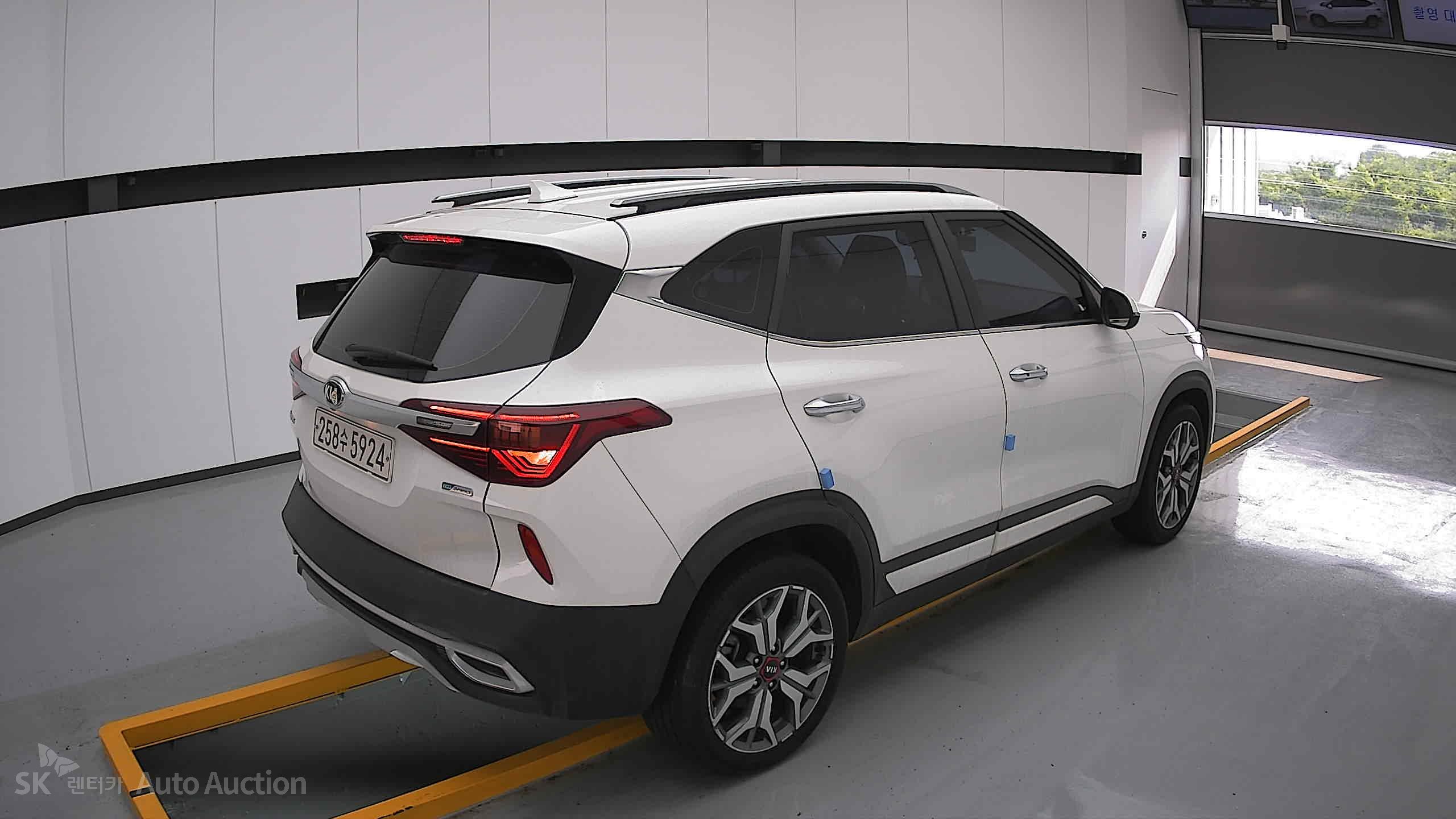 2020 - kia seltos