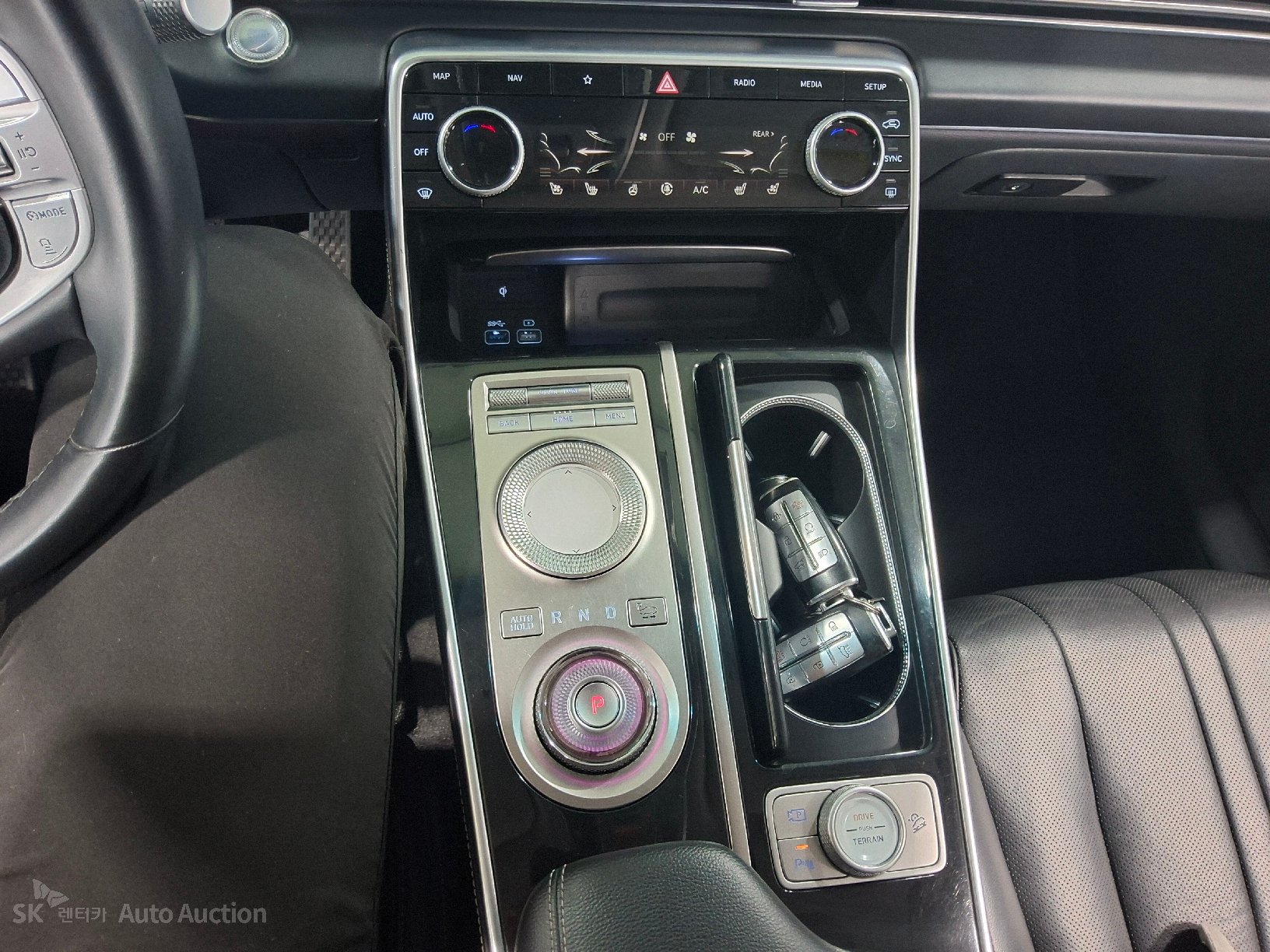 2020 - genesis gv80