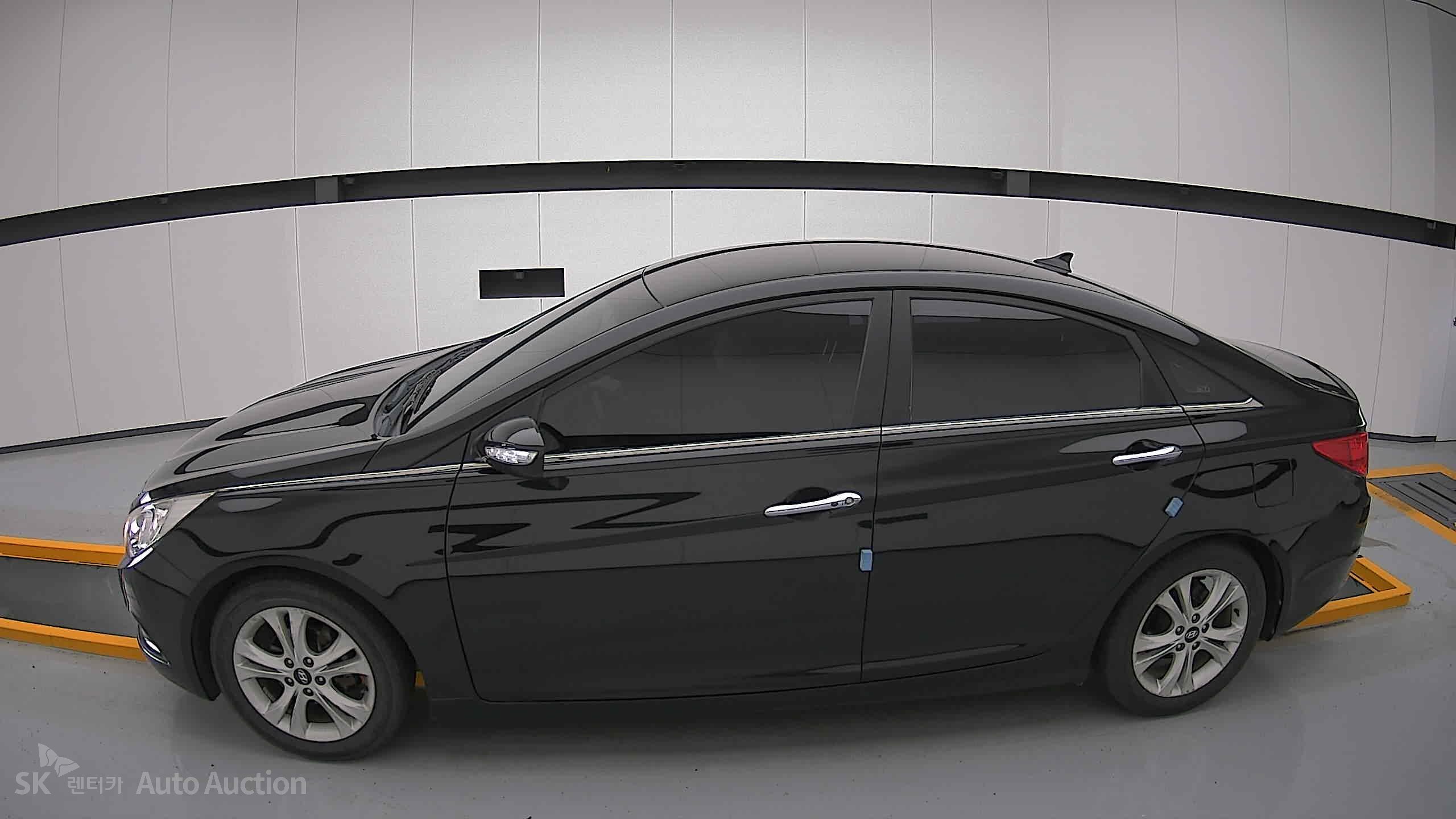 2011 - hyundai sonata