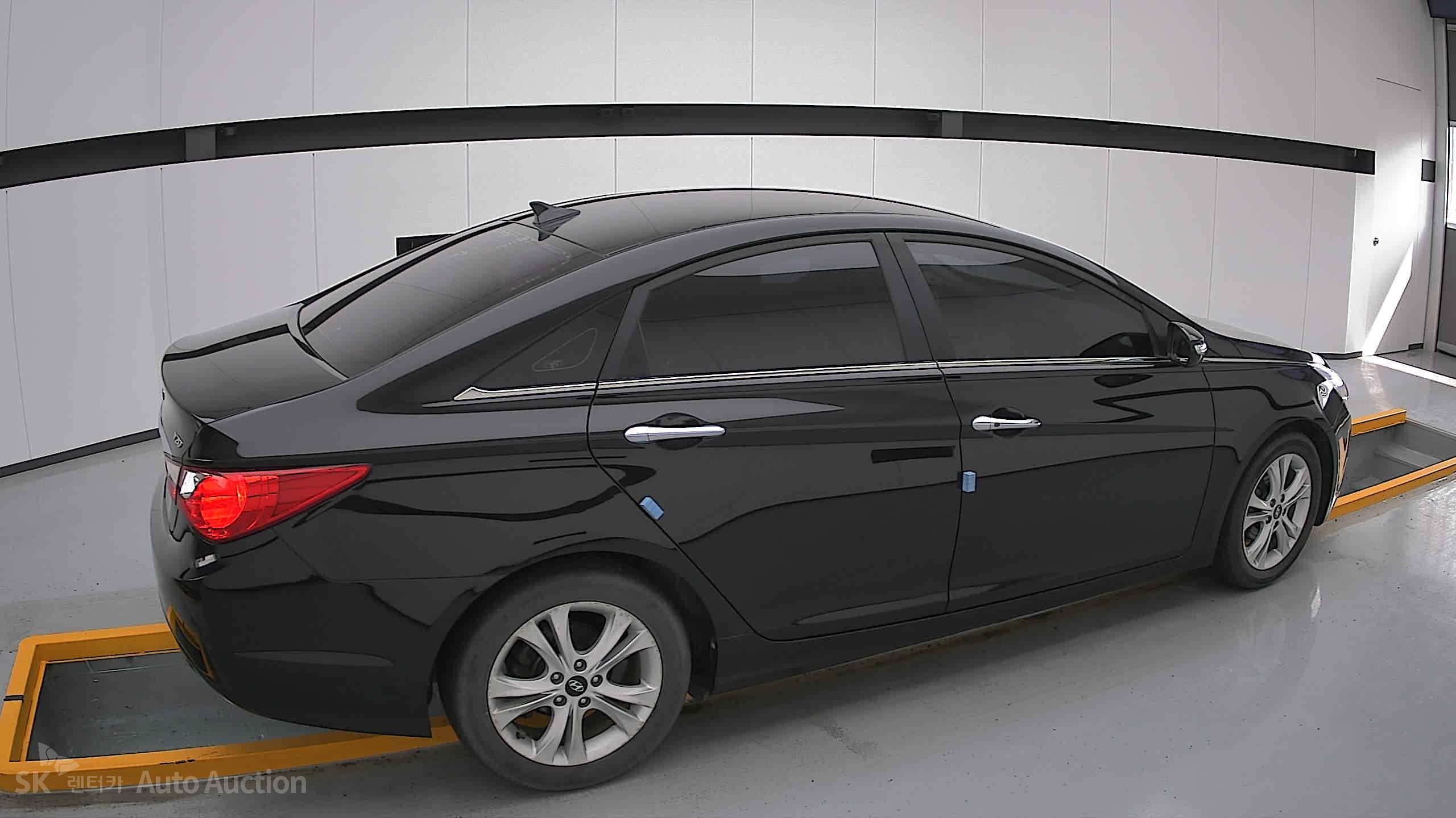 2011 - hyundai sonata