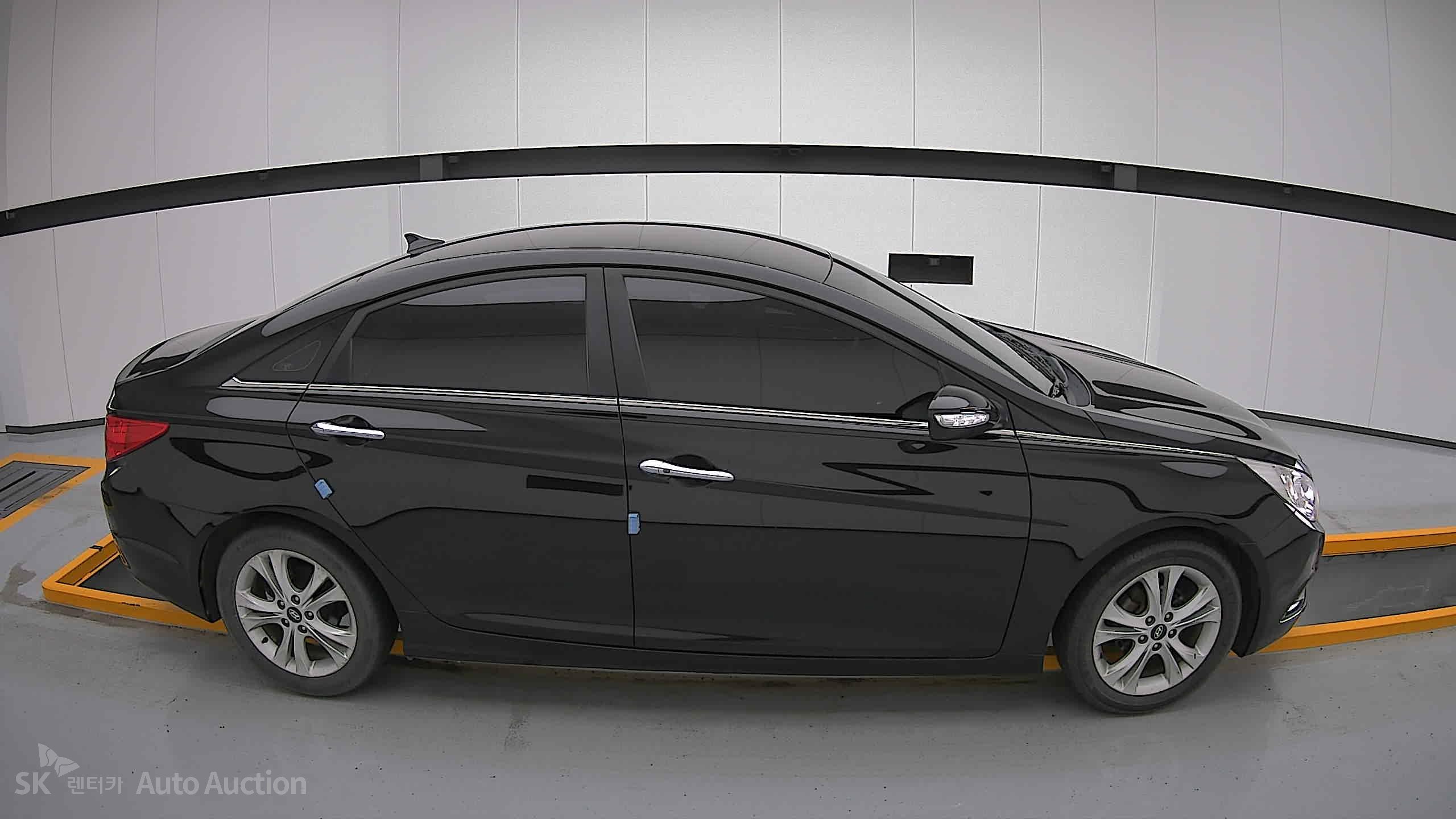 2011 - hyundai sonata