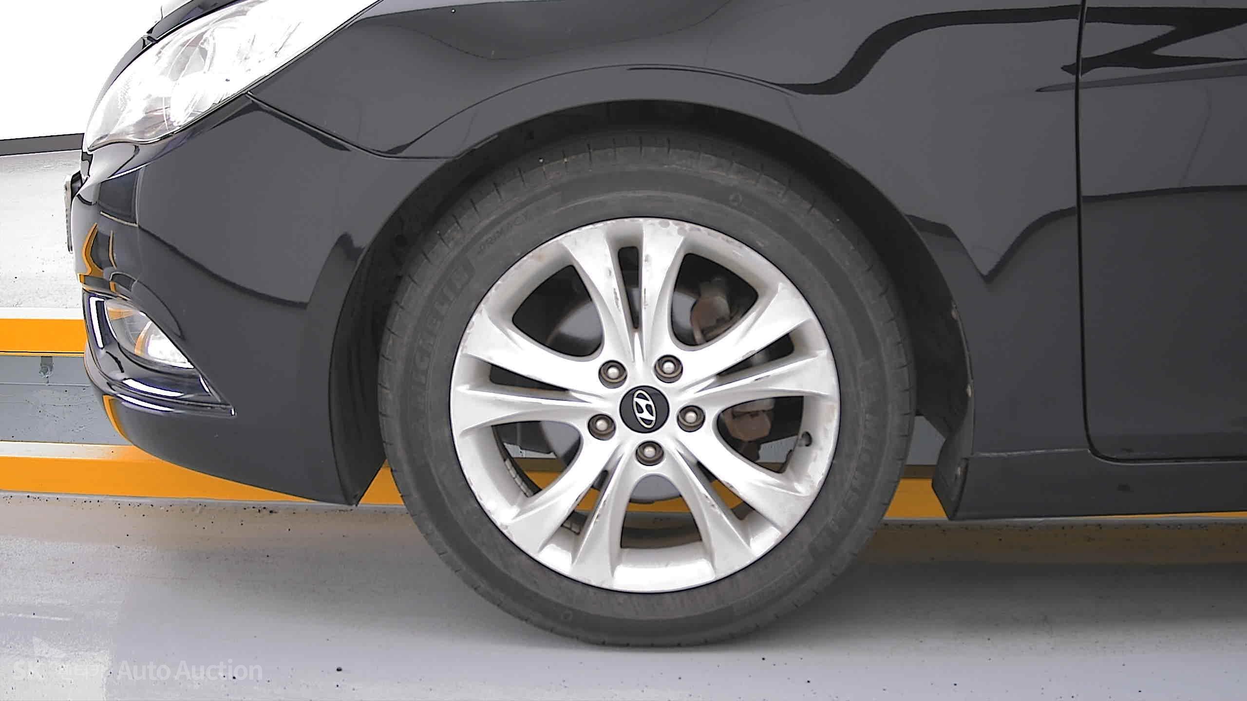 2011 - hyundai sonata