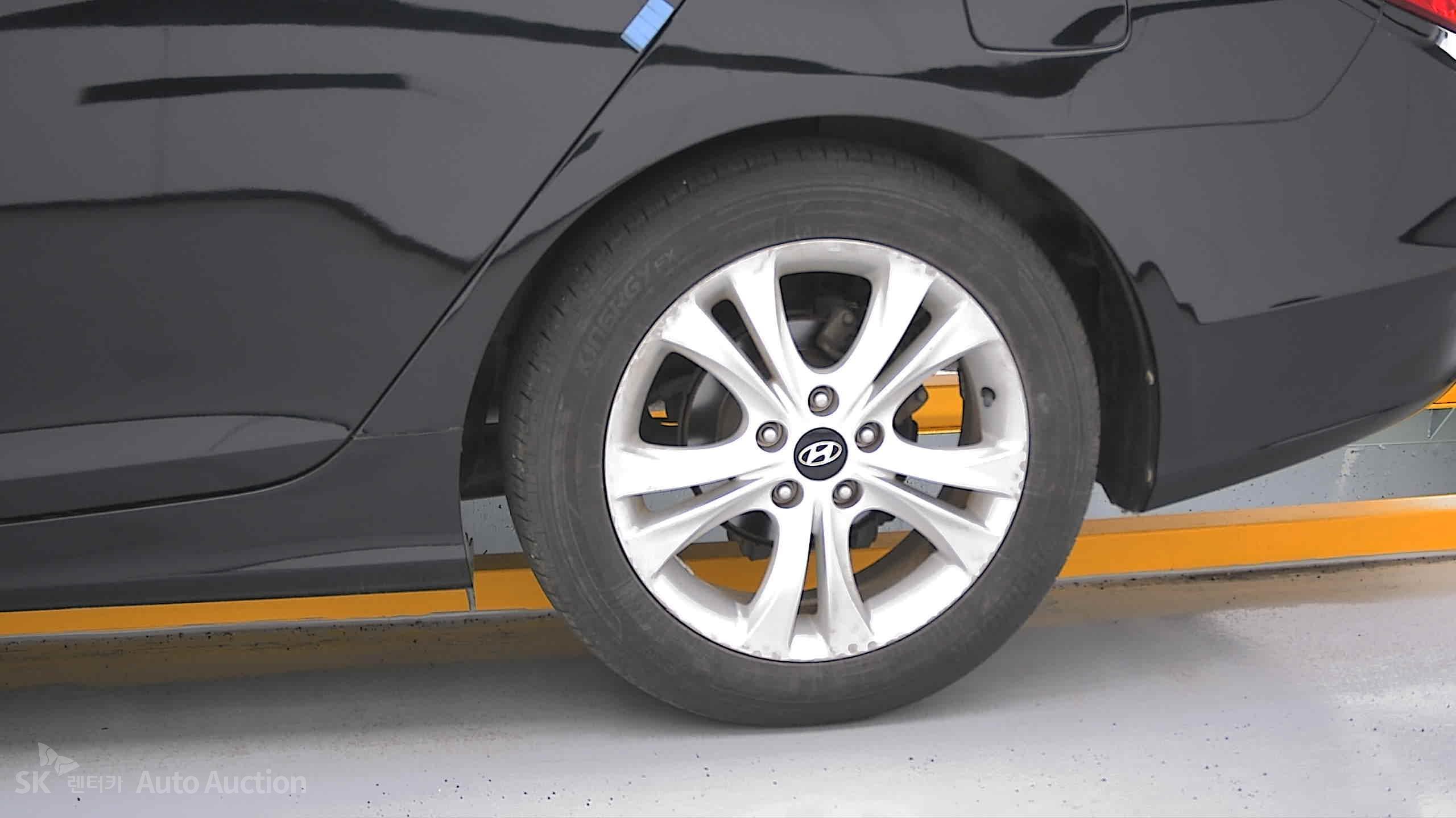 2011 - hyundai sonata