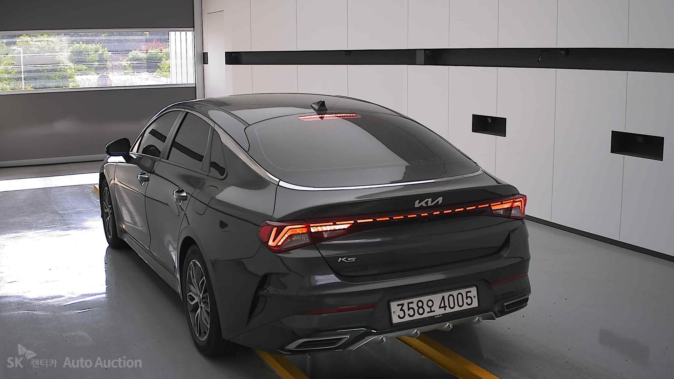 2022 - kia k5