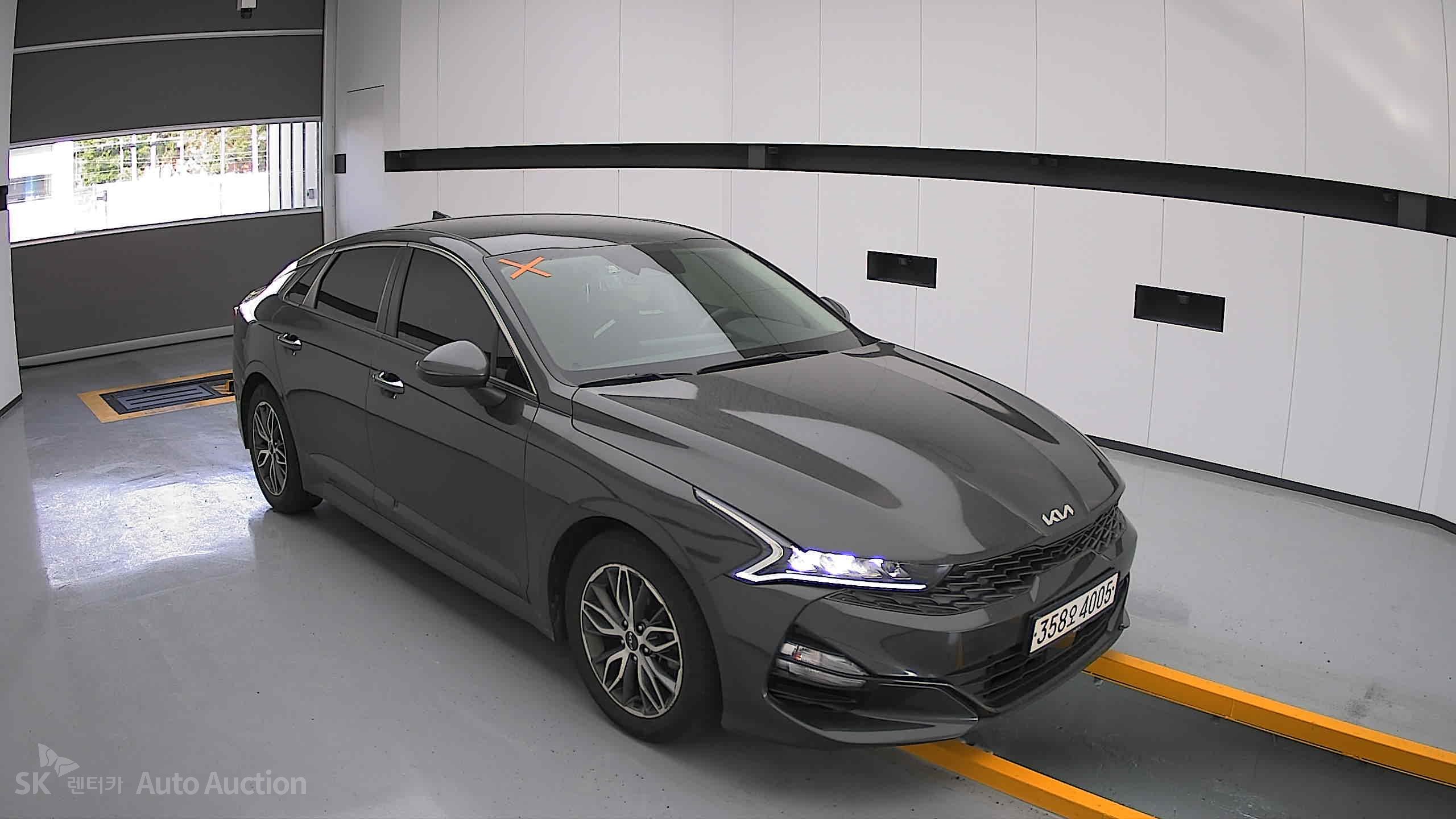 2022 - kia k5