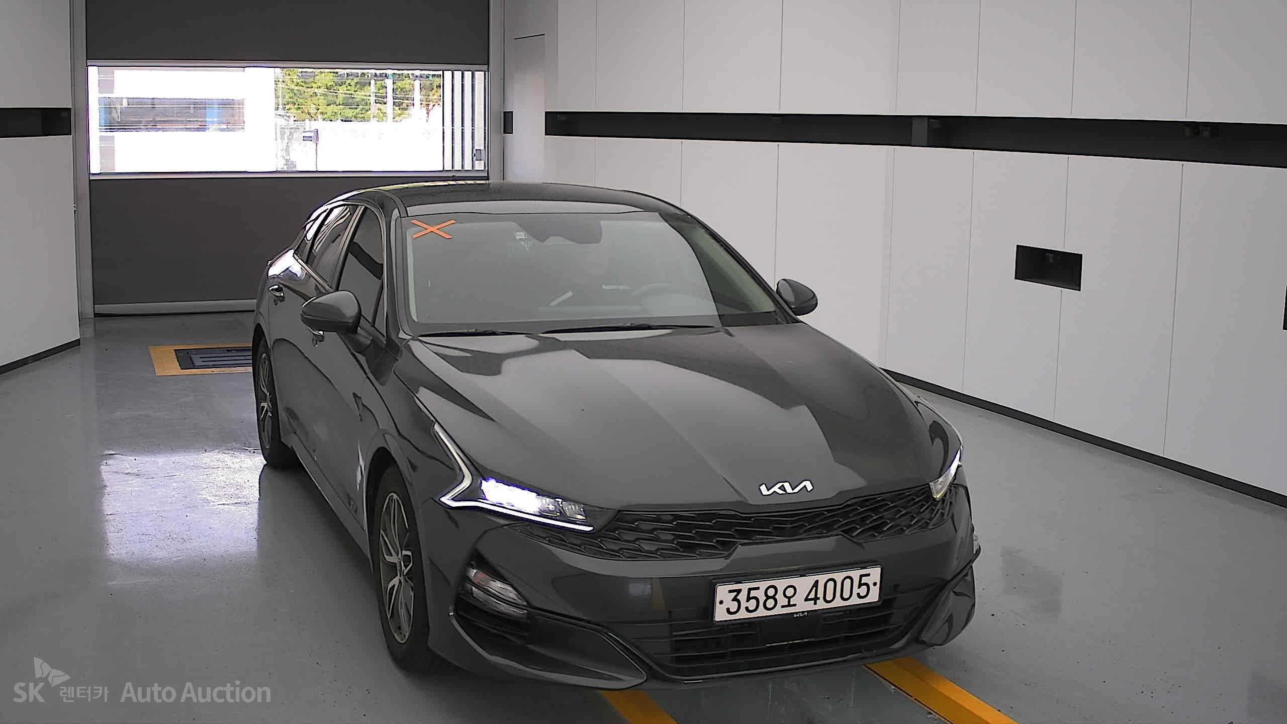 2022 - kia k5