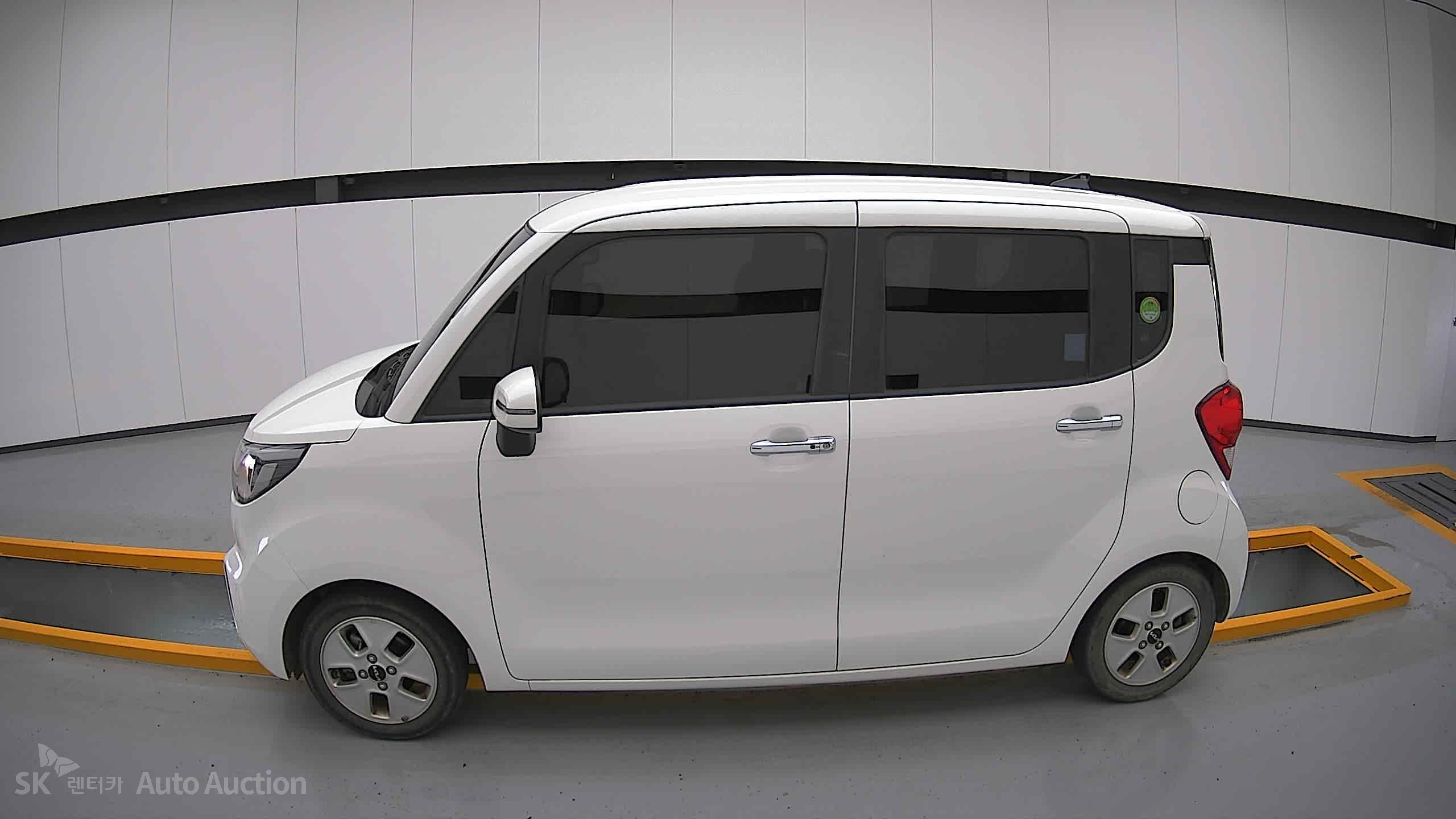 2022 - kia ray