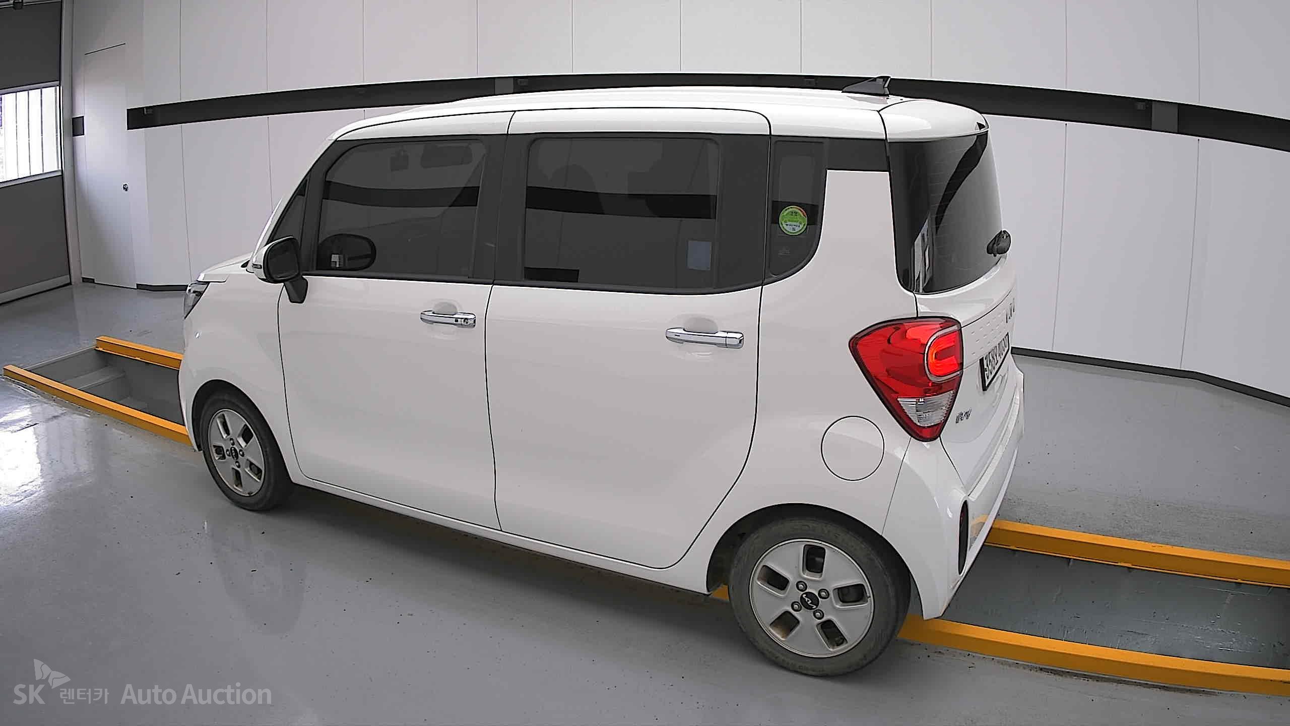2022 - kia ray