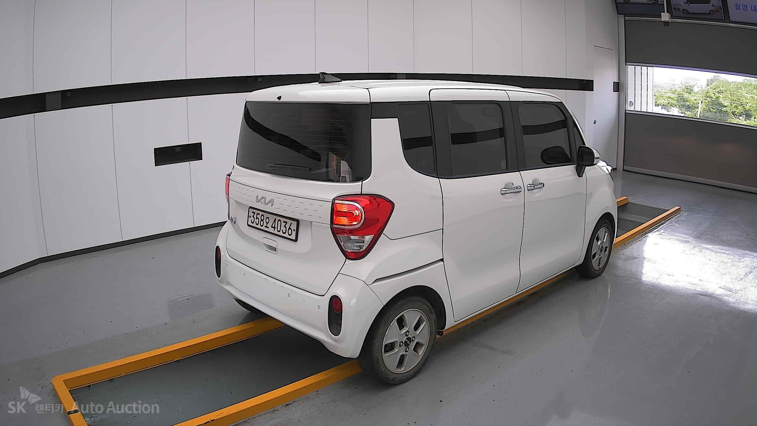 2022 - kia ray