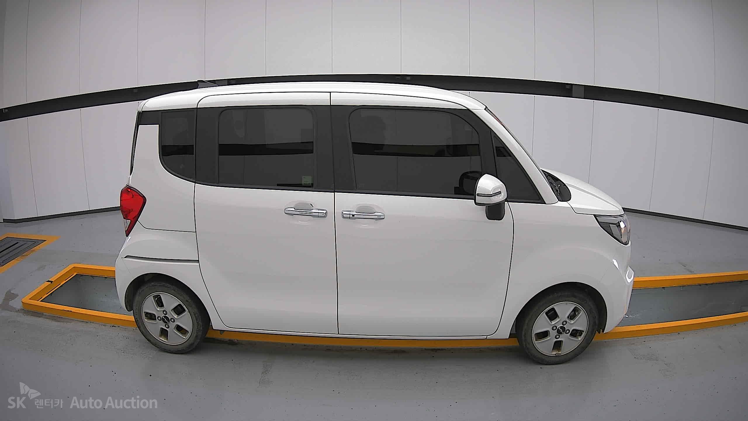 2022 - kia ray