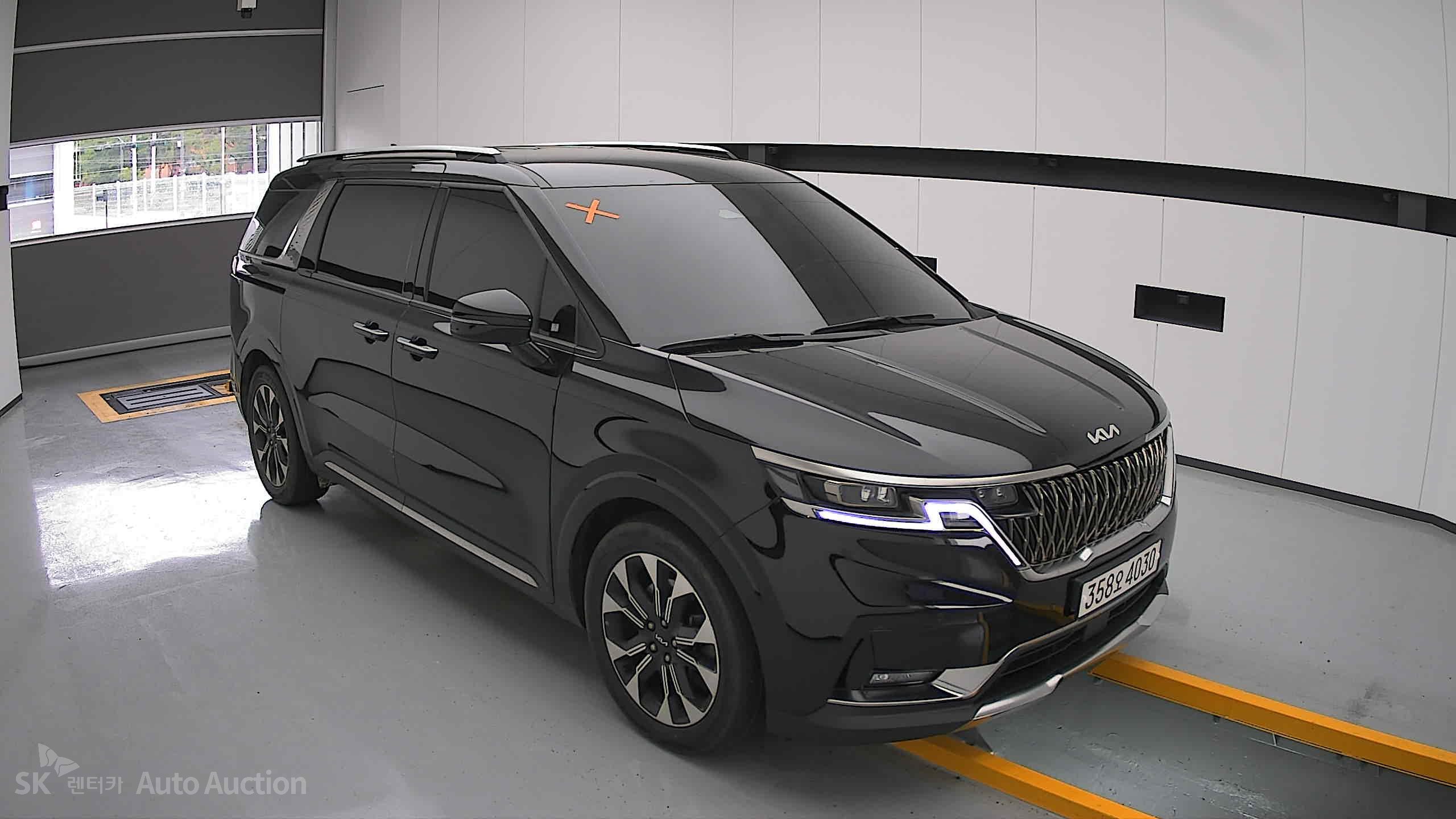 2023 - kia carnival