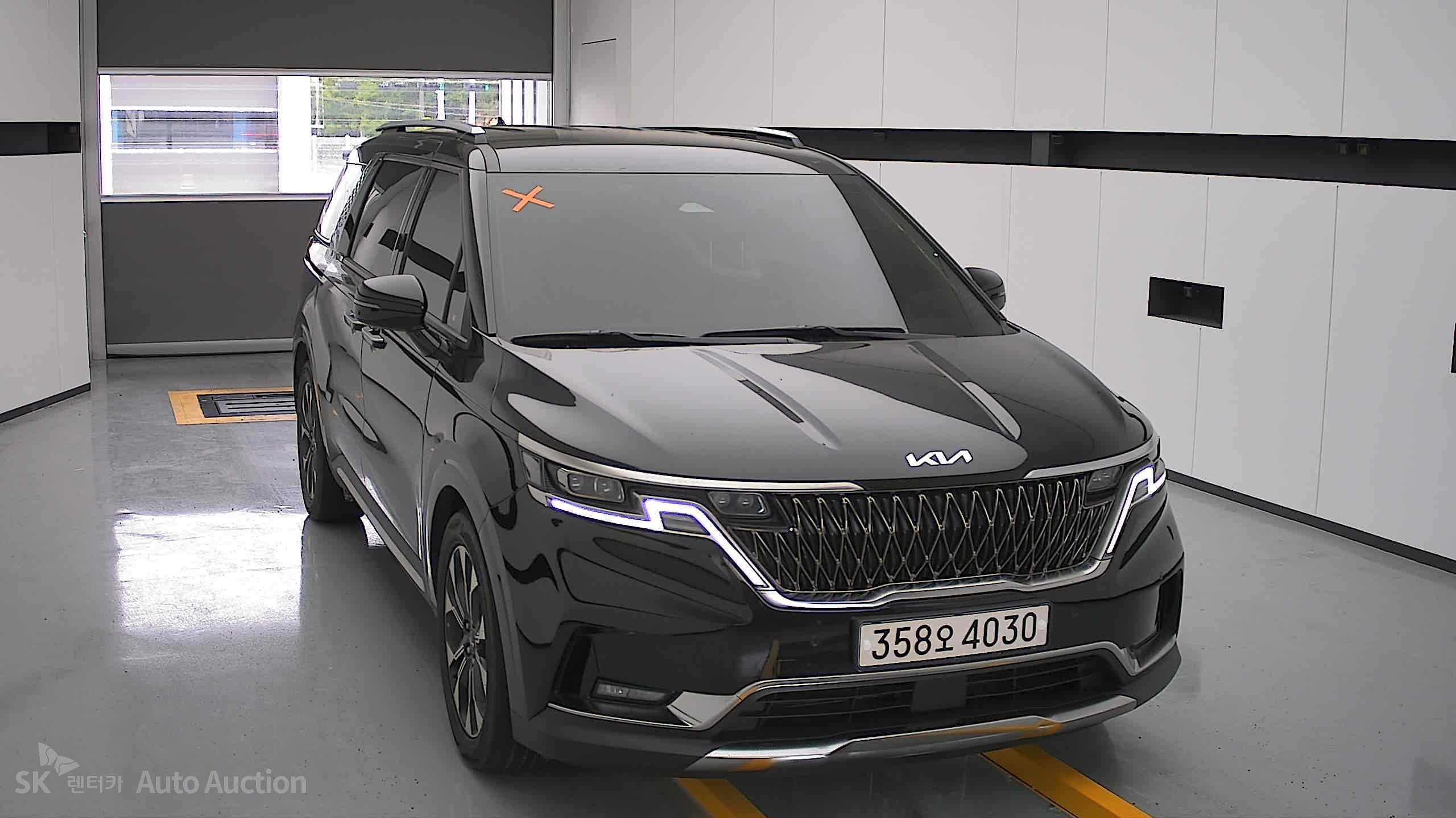 2023 - kia carnival