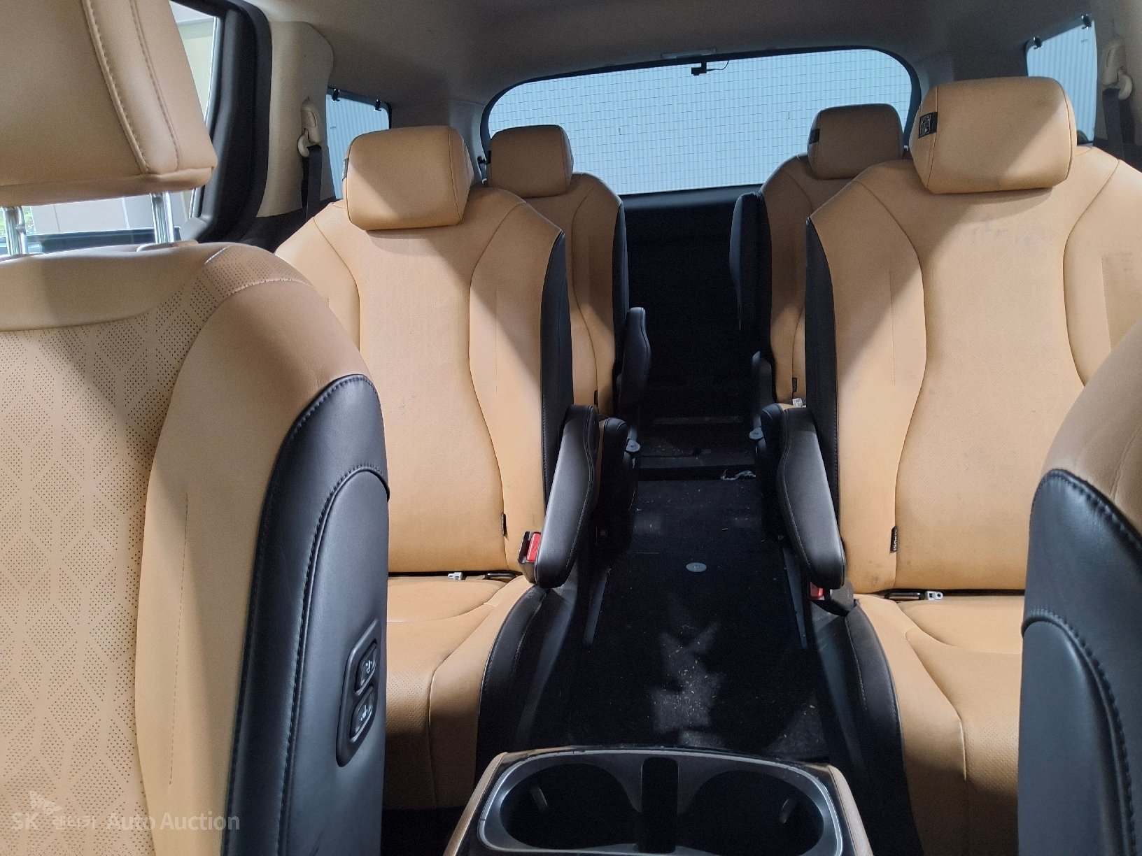 2023 - kia carnival