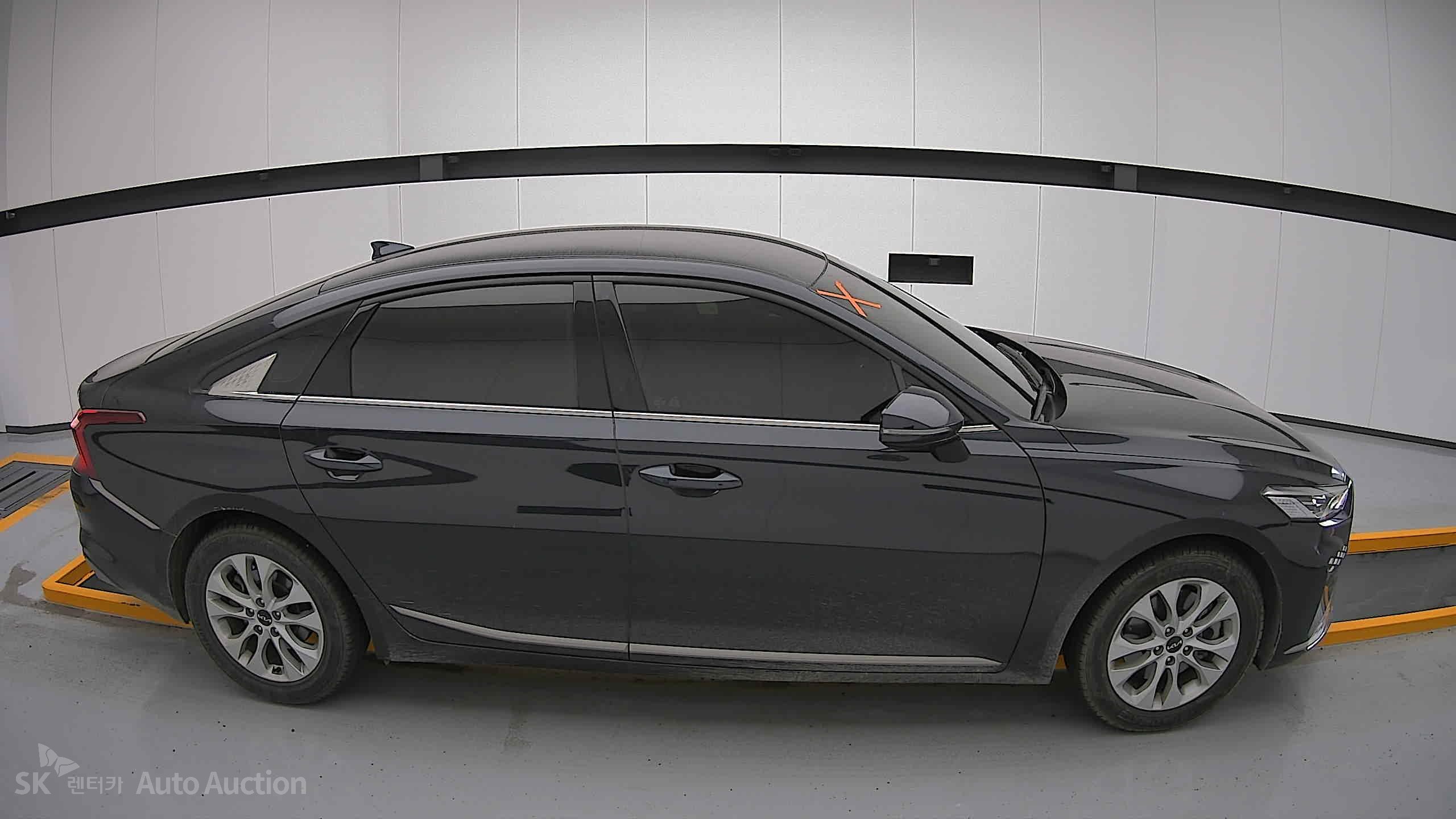 2023 - kia k8