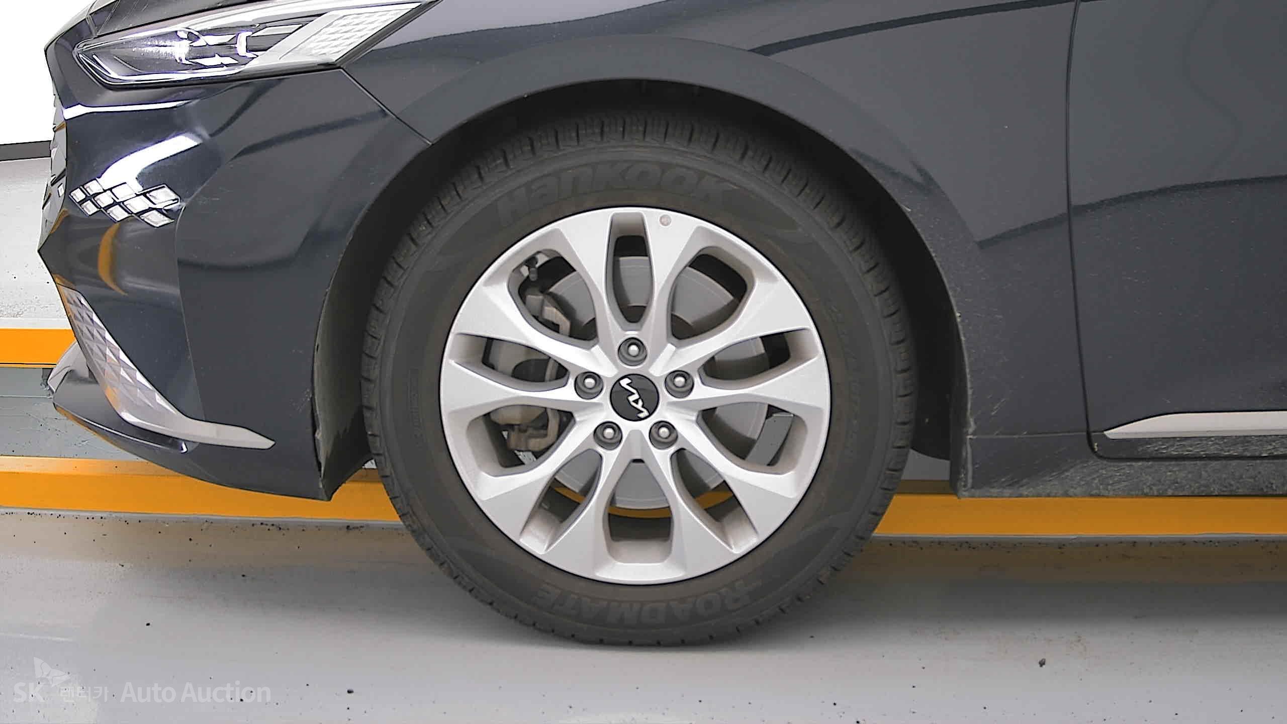 2023 - kia k8