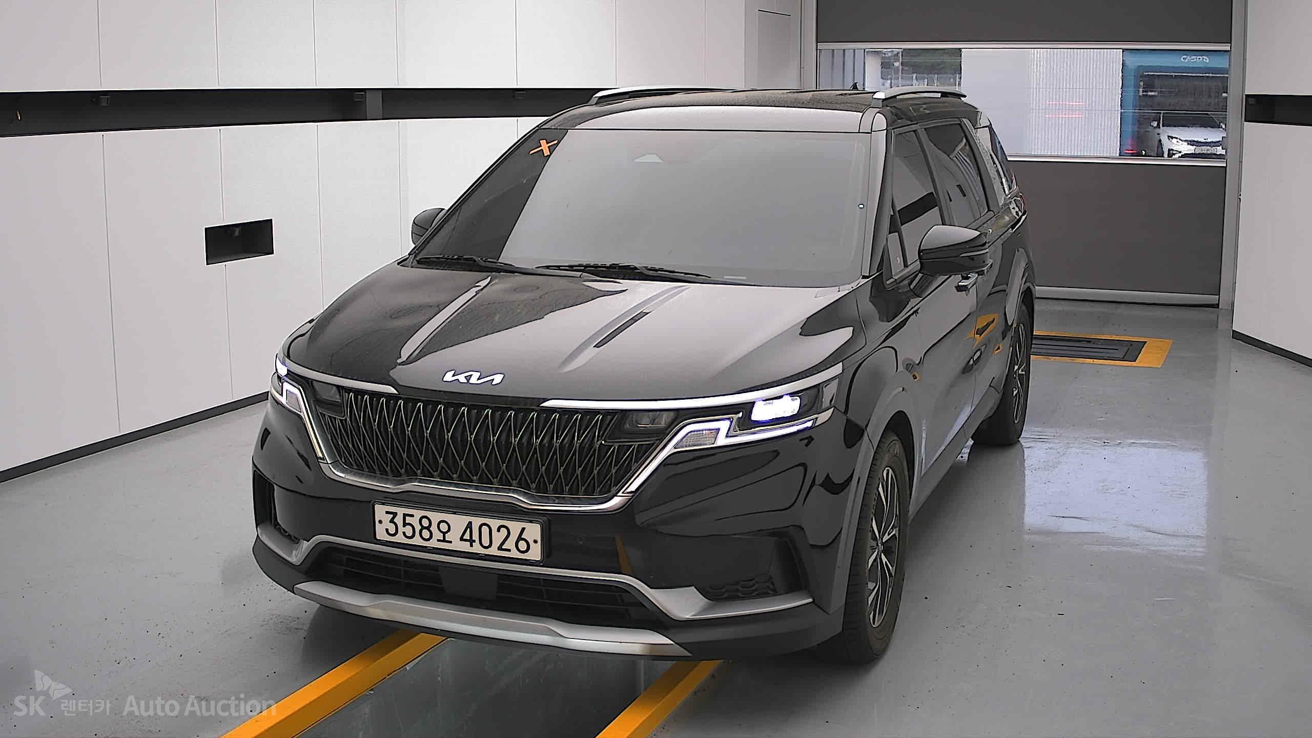 2023 - kia carnival