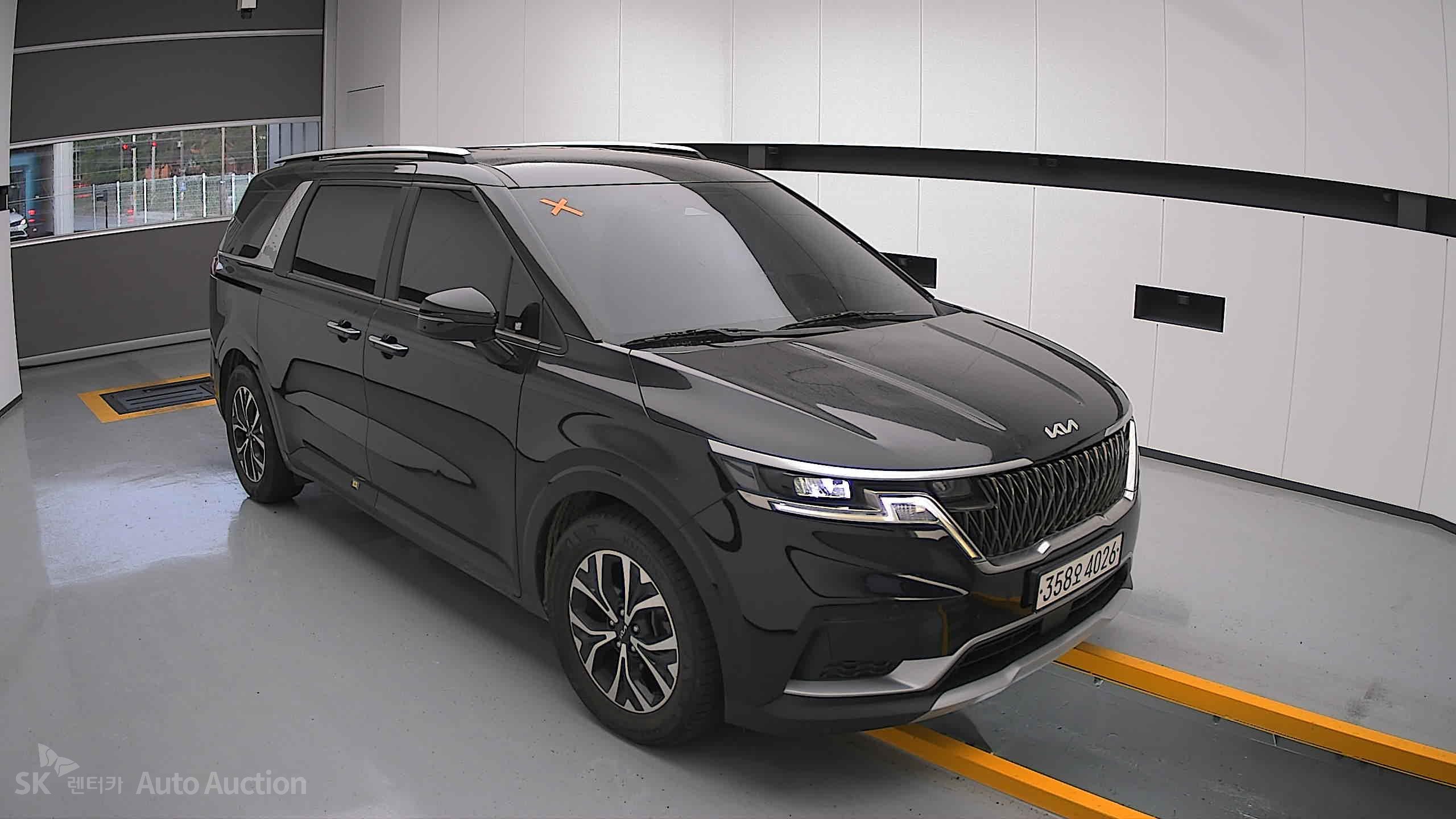 2023 - kia carnival
