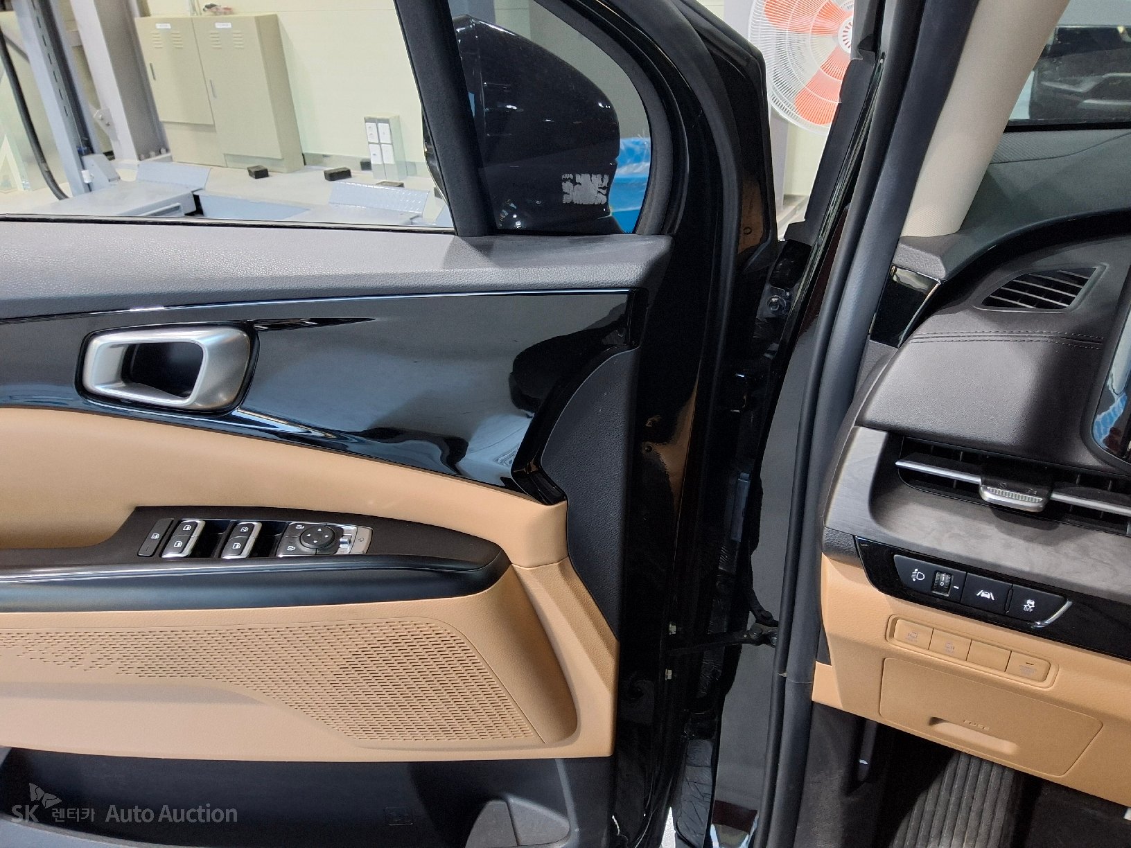 2023 - kia carnival