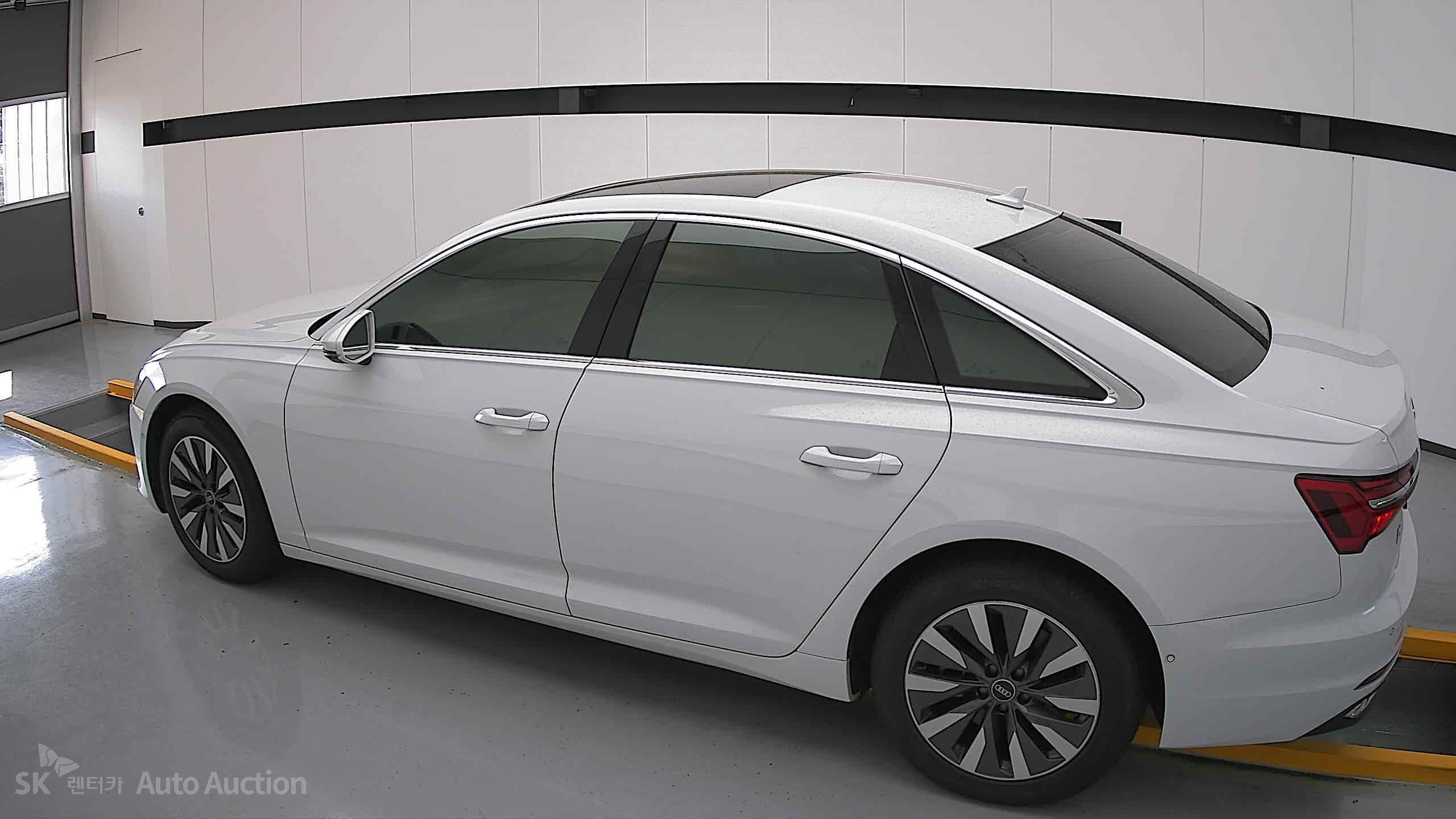 2021 - audi a6