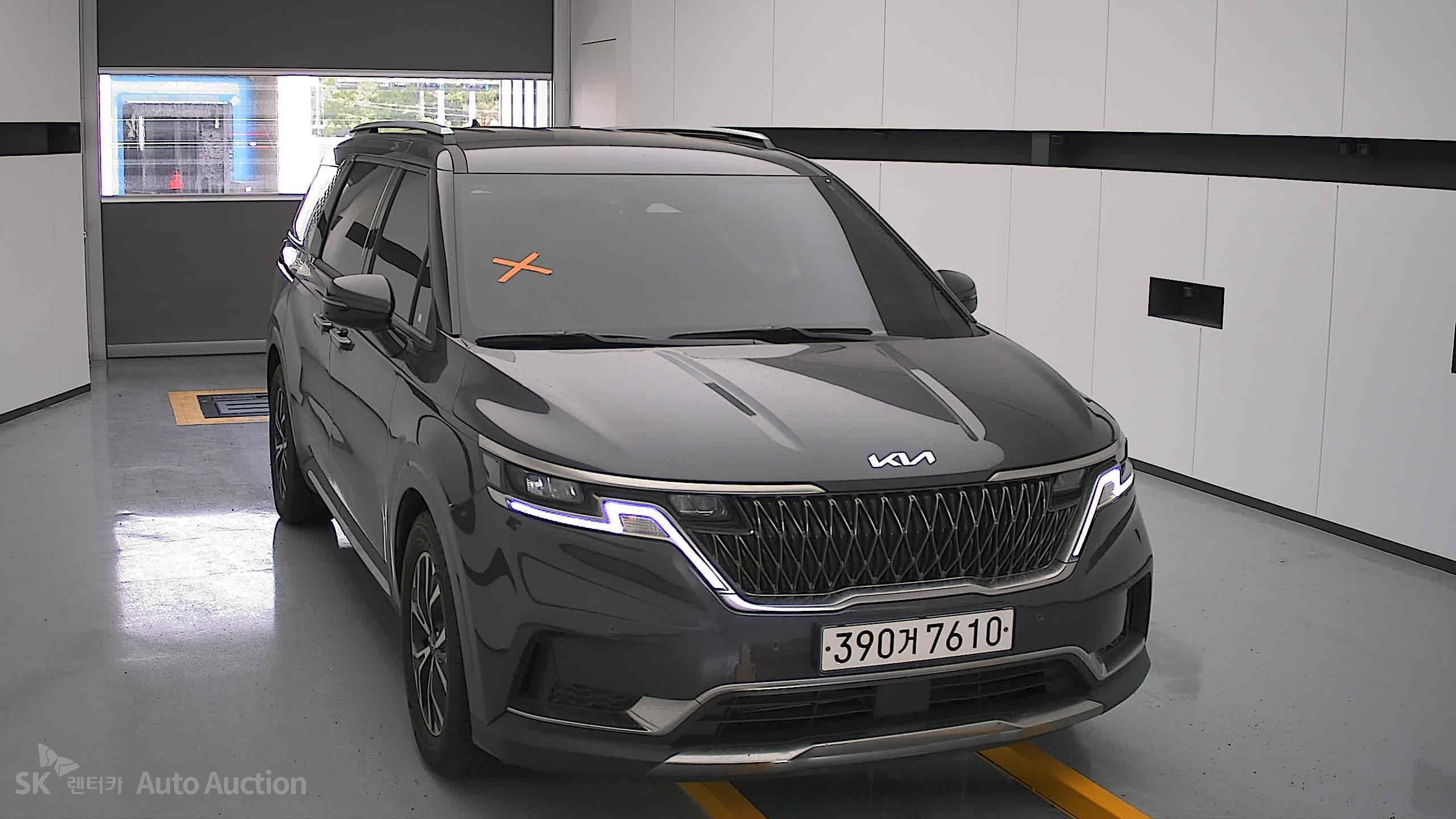 2023 - kia carnival