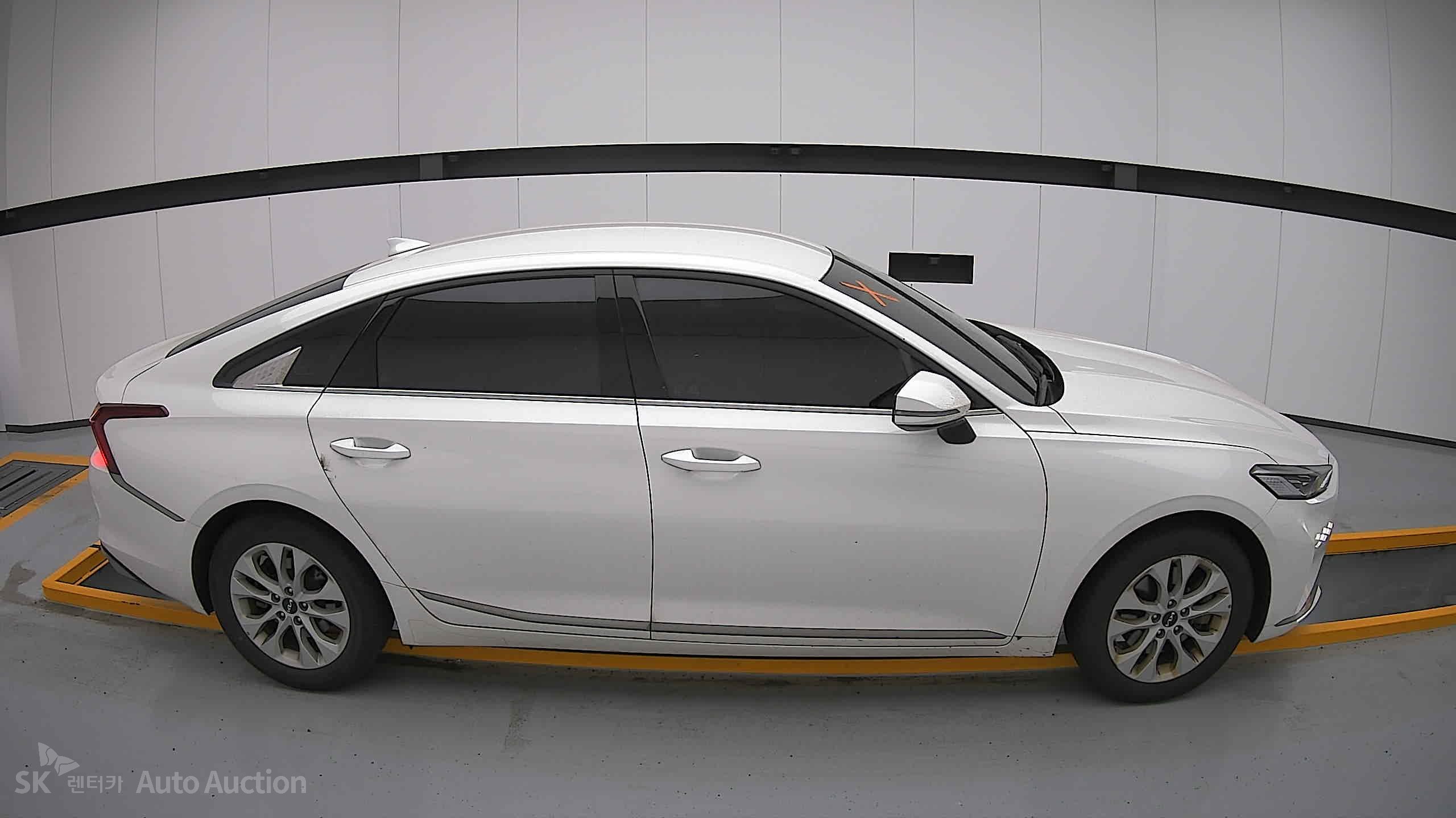 2023 - kia k8