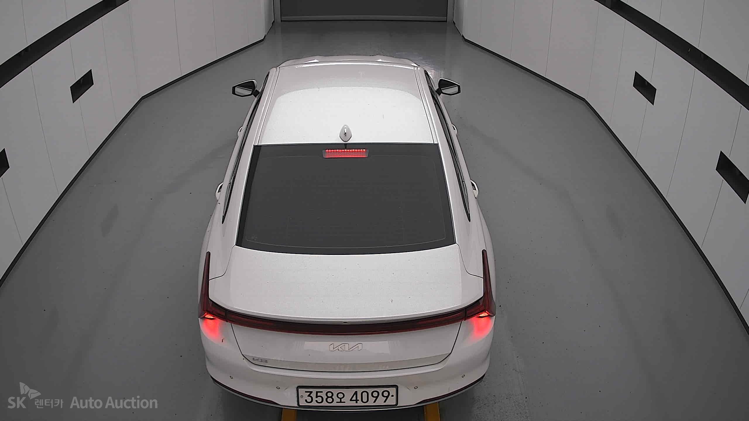 2023 - kia k8