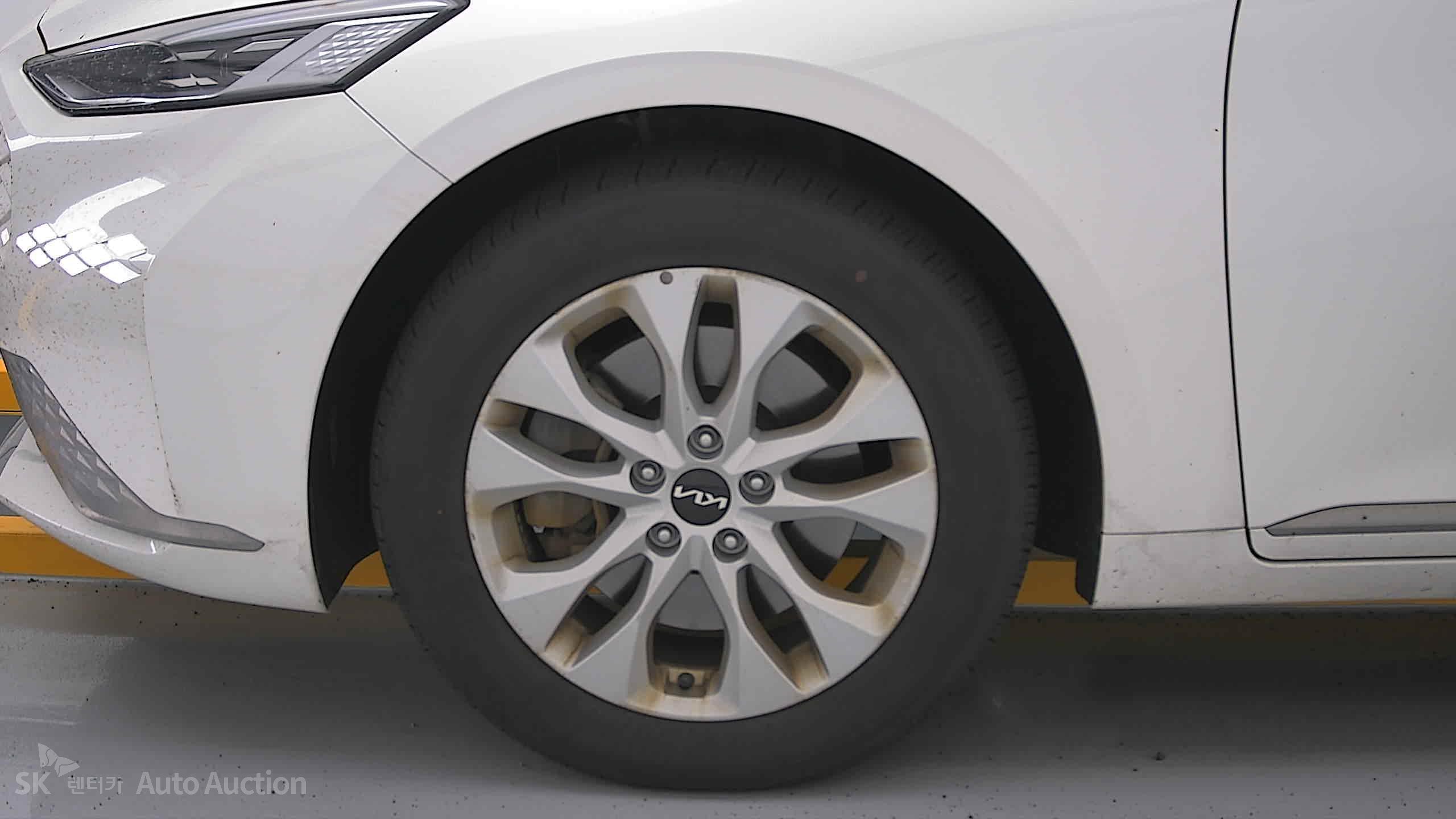 2023 - kia k8