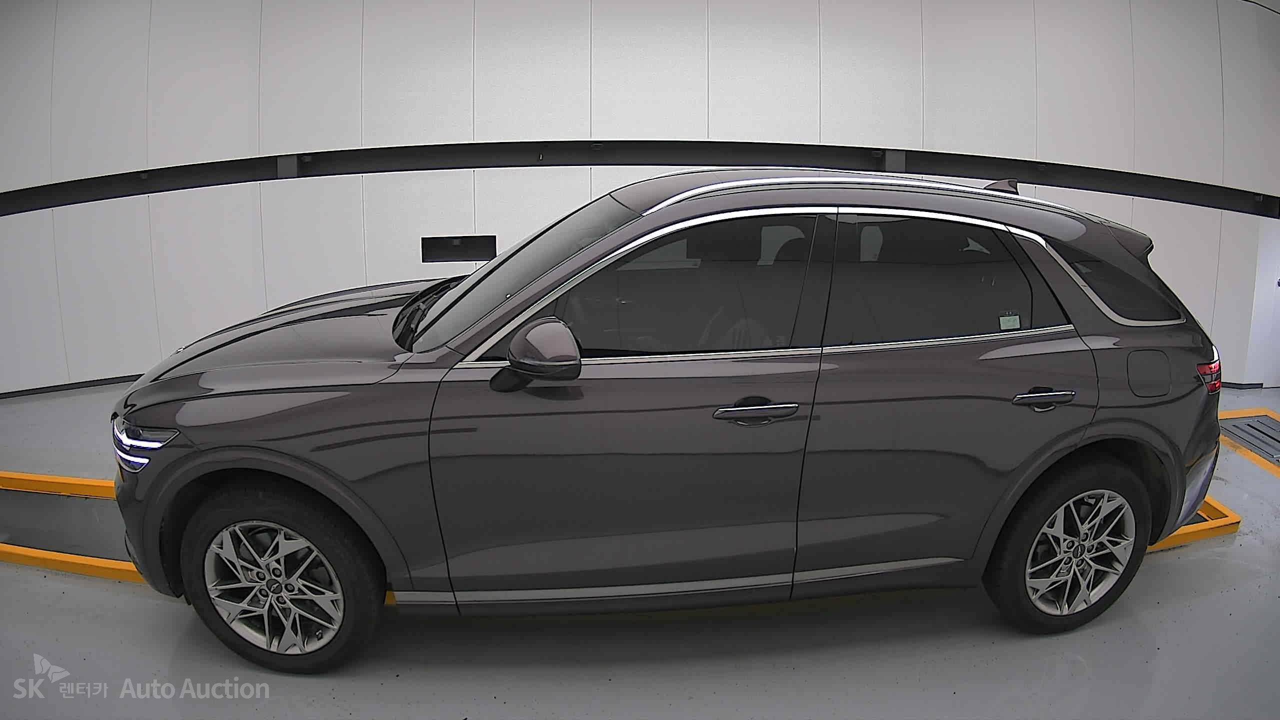2021 - genesis gv70