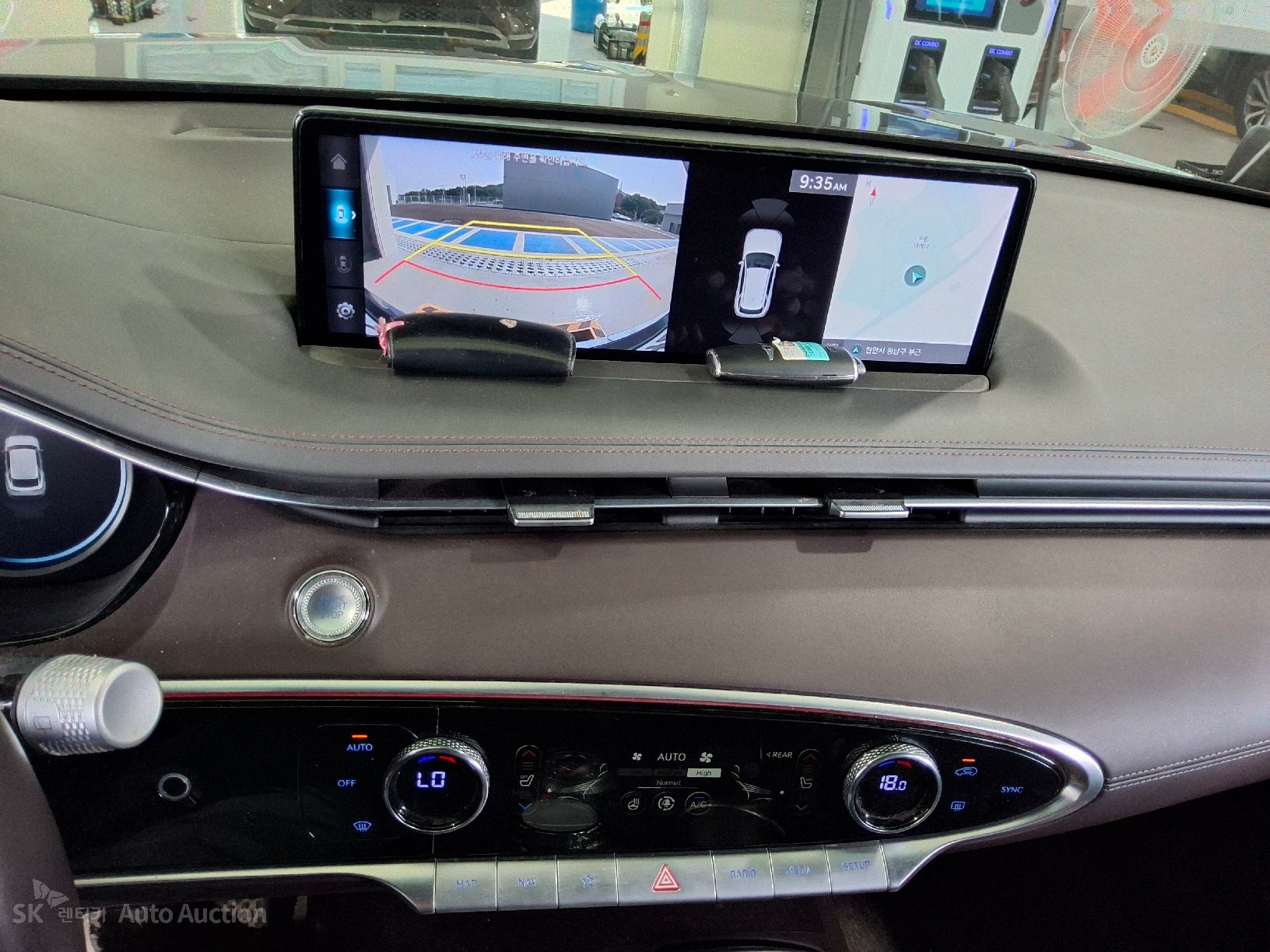 2021 - genesis gv70