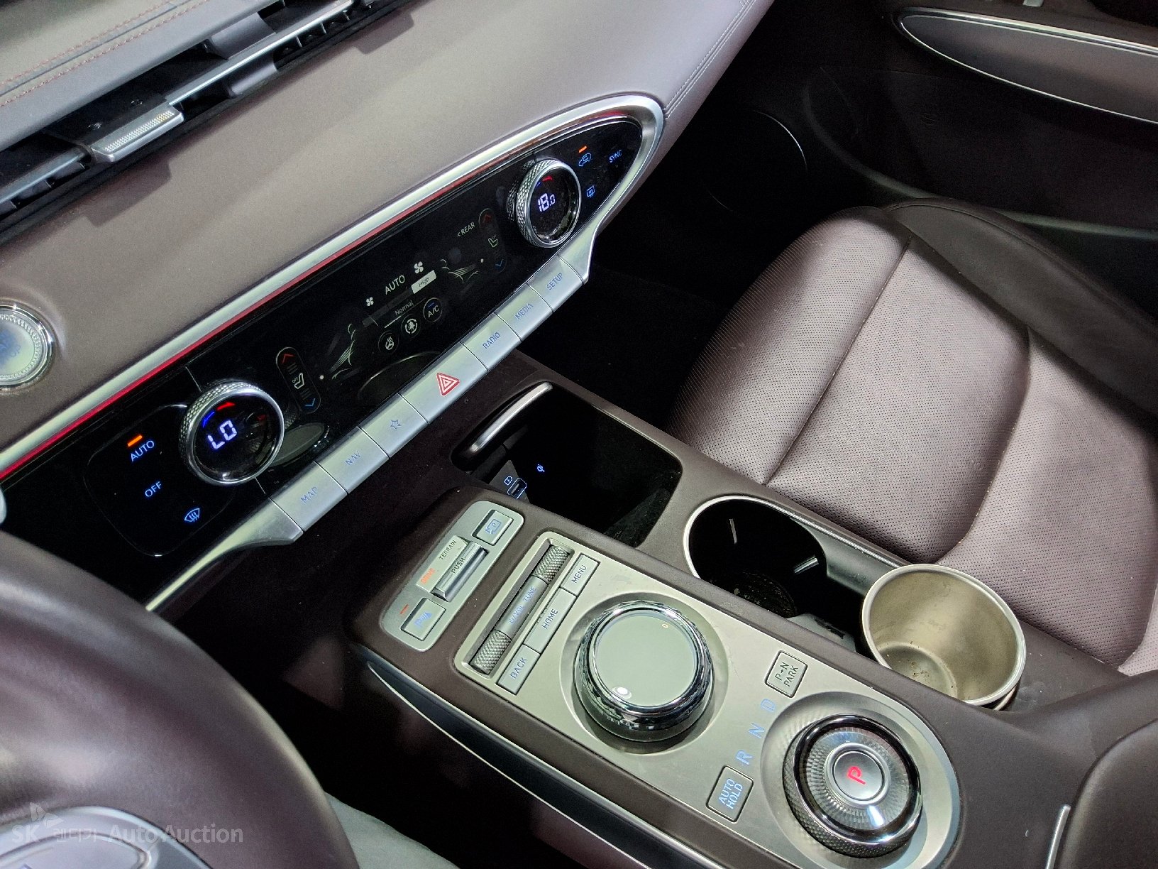2021 - genesis gv70