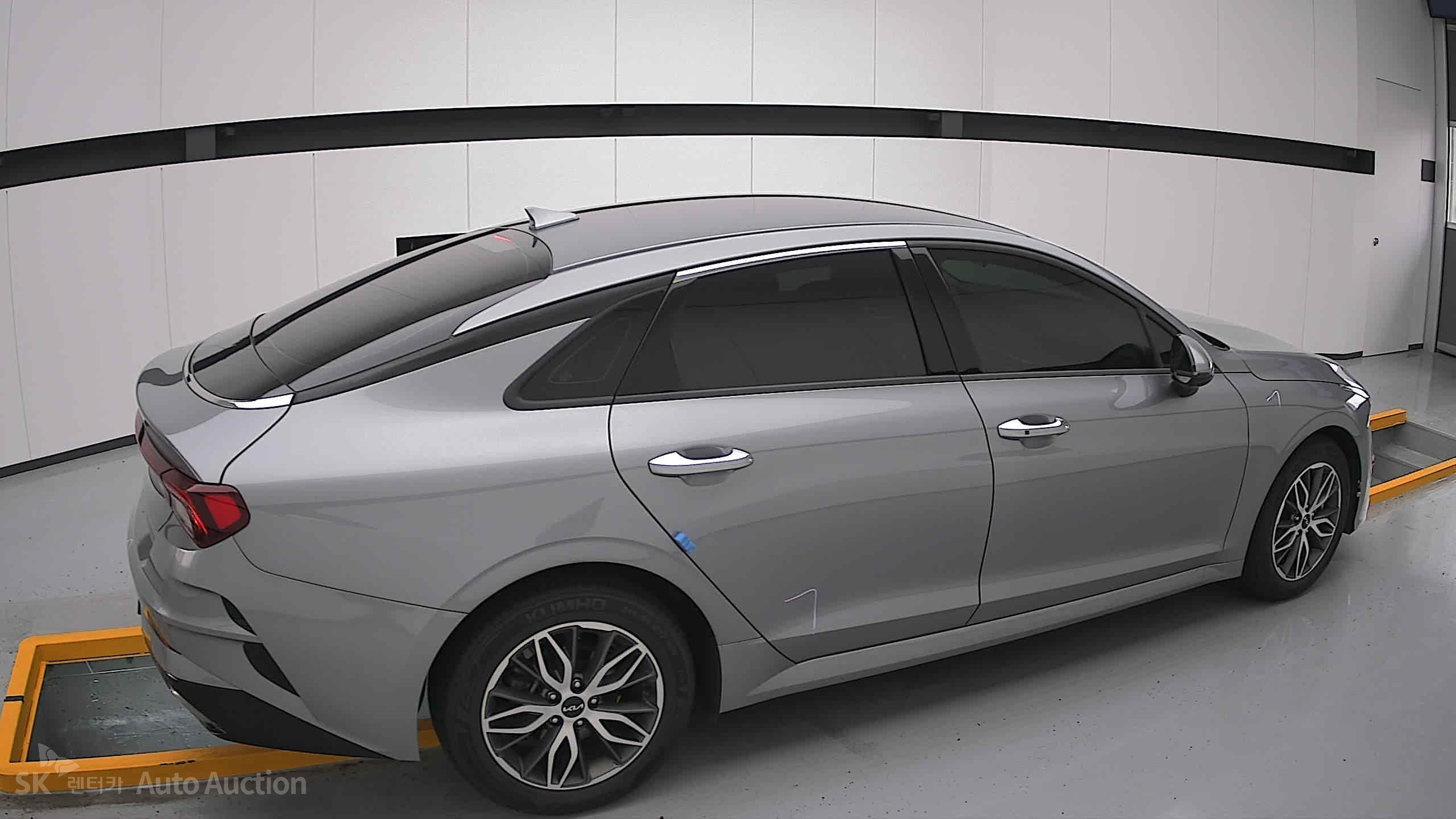2023 - kia k5