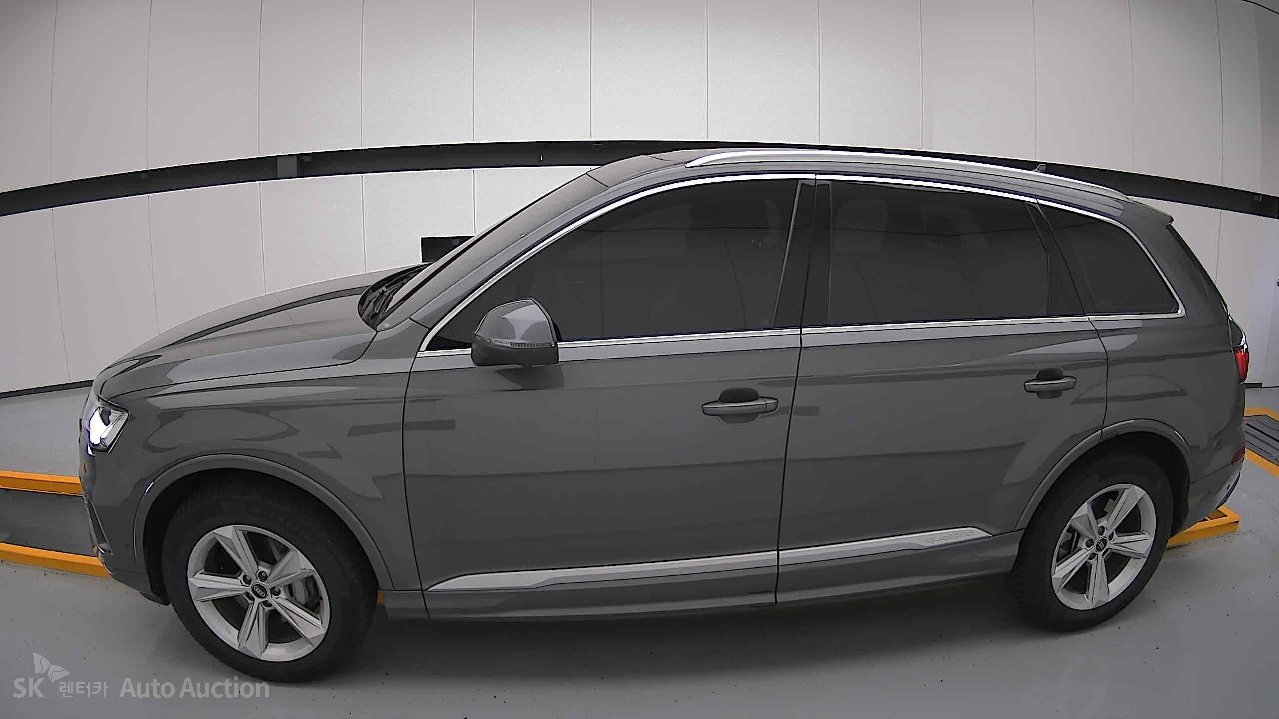 2022 - audi q7
