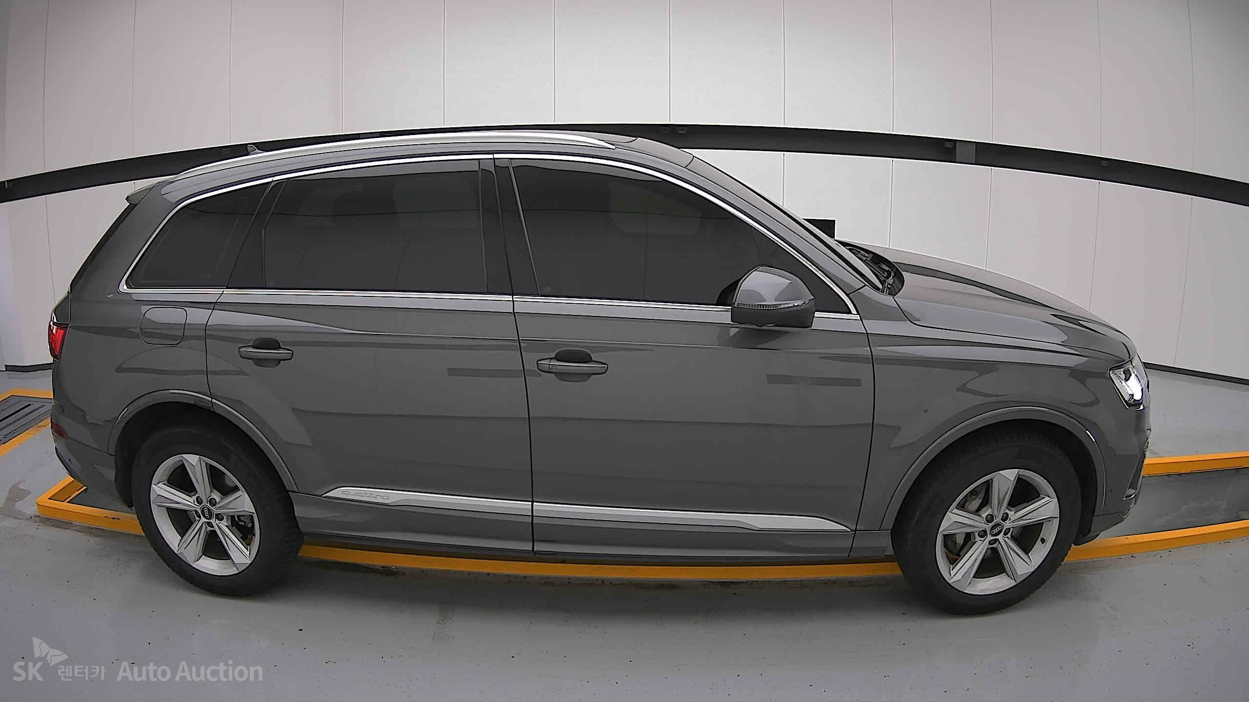 2022 - audi q7