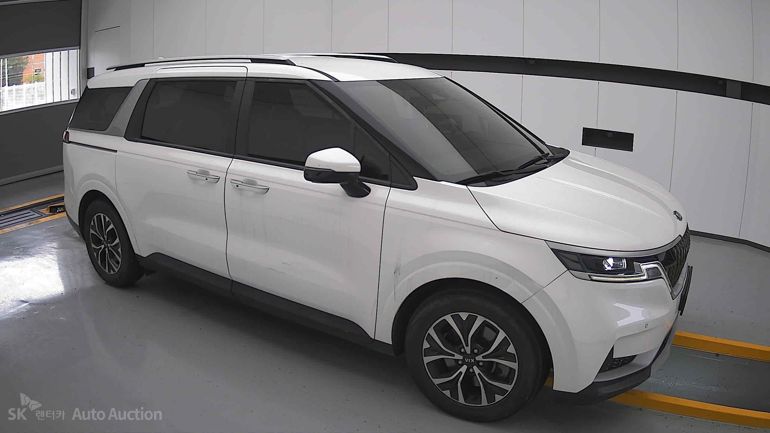 2021 - kia carnival