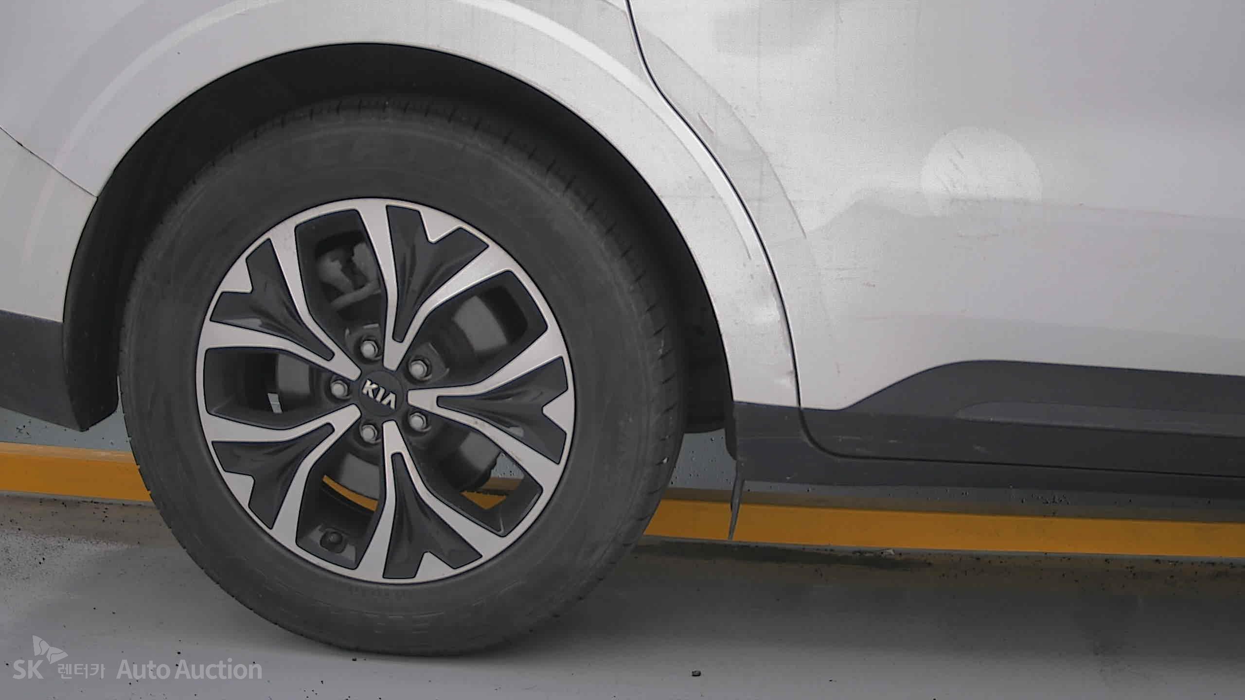 2021 - kia carnival