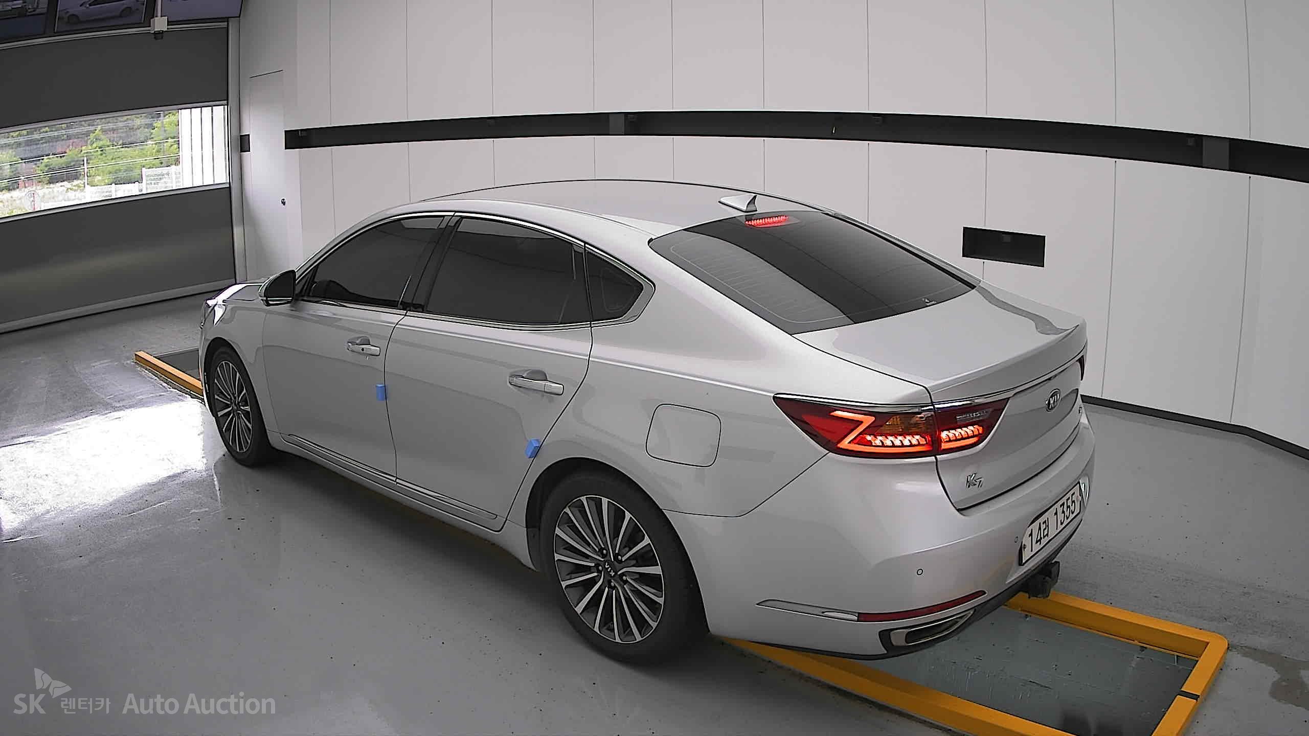 2018 - kia k7