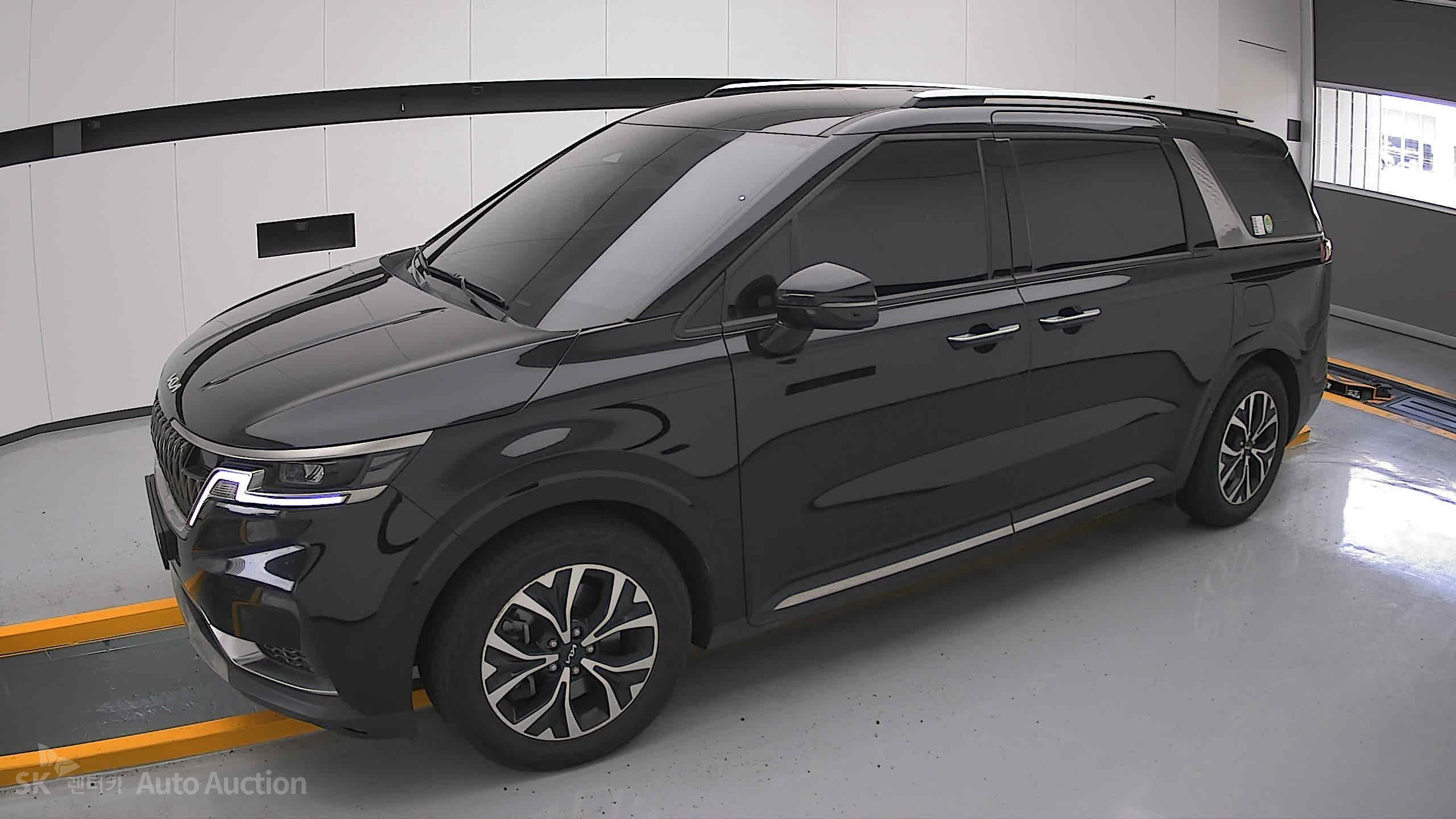 2023 - kia carnival