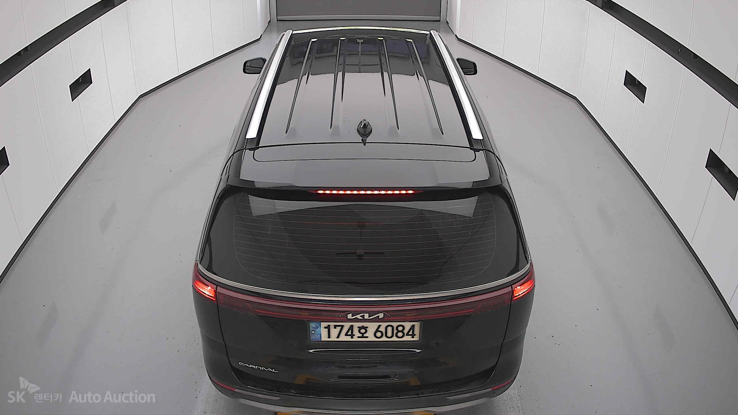 2023 - kia carnival