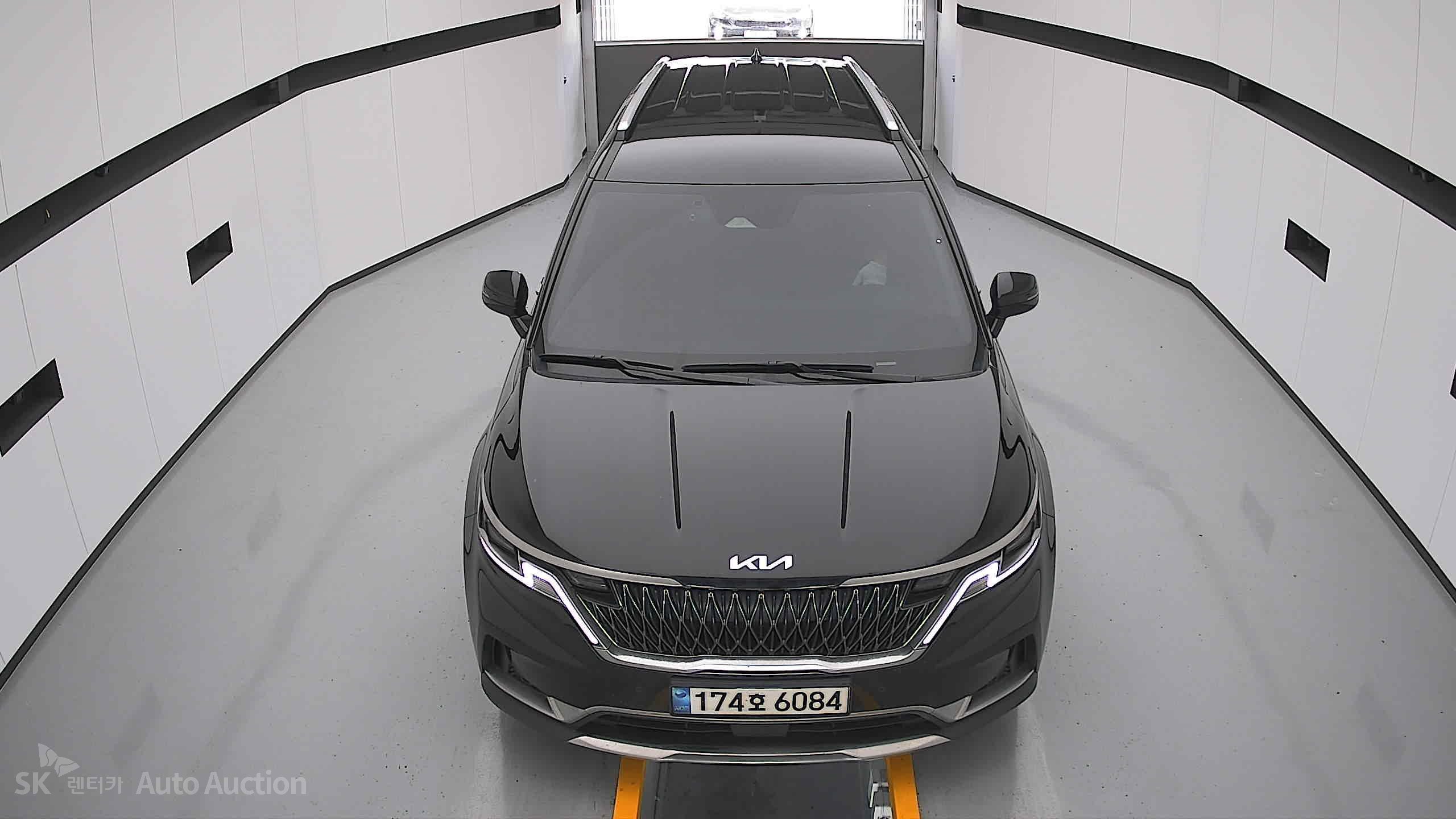 2023 - kia carnival