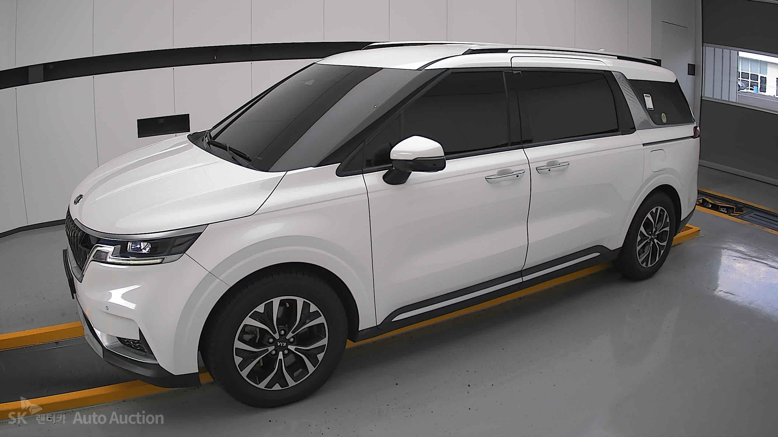2021 - kia carnival
