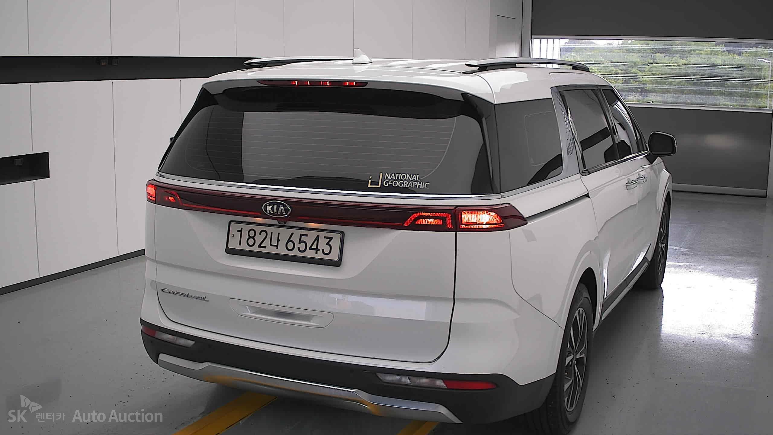 2021 - kia carnival