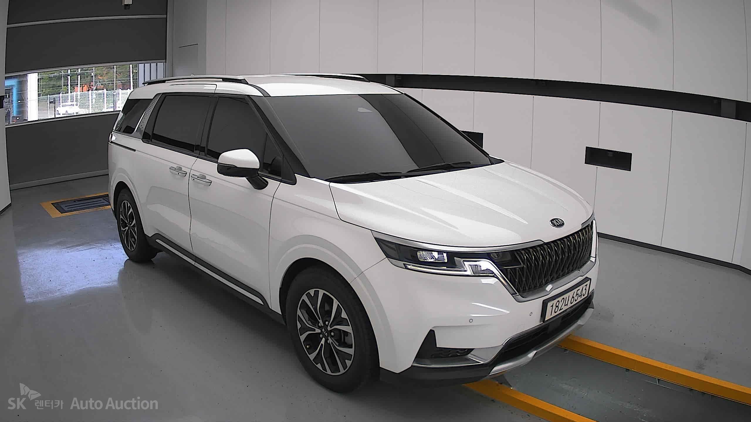 2021 - kia carnival