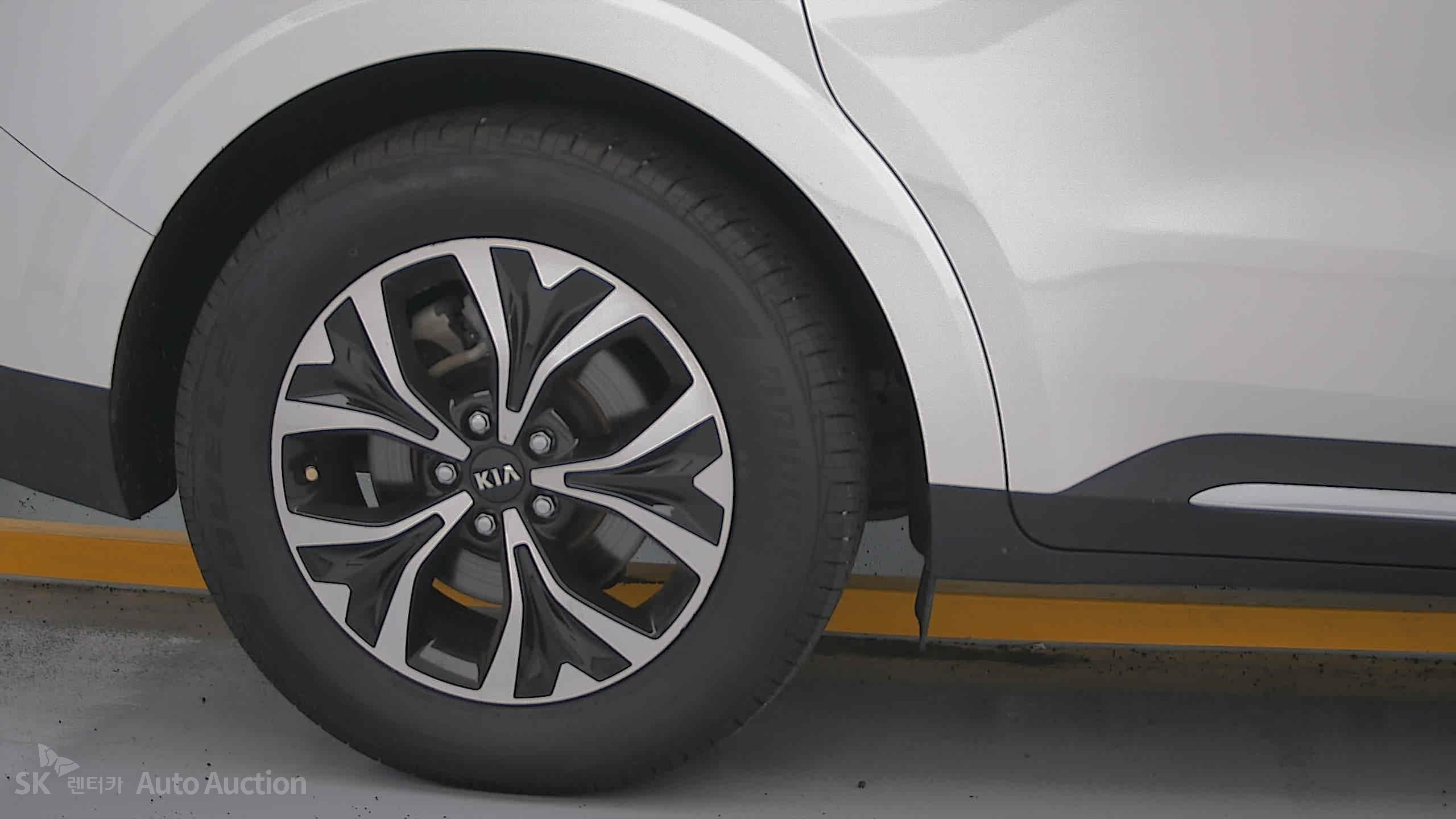 2021 - kia carnival