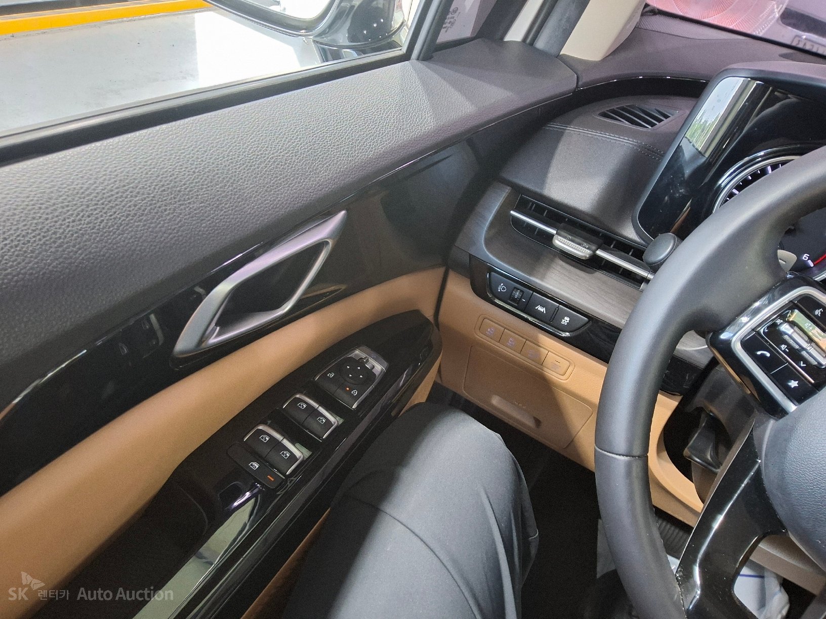 2021 - kia carnival