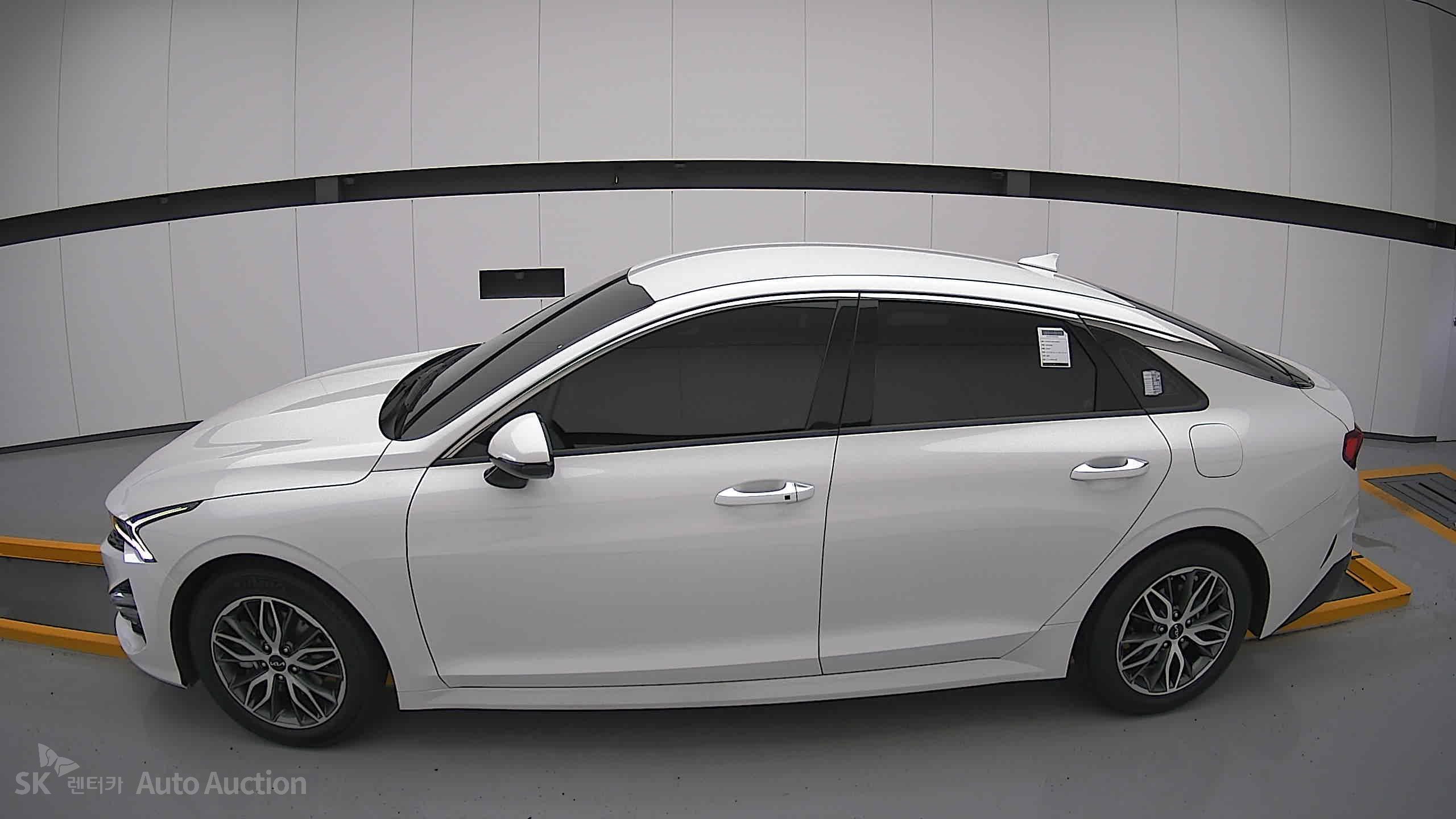 2023 - kia k5