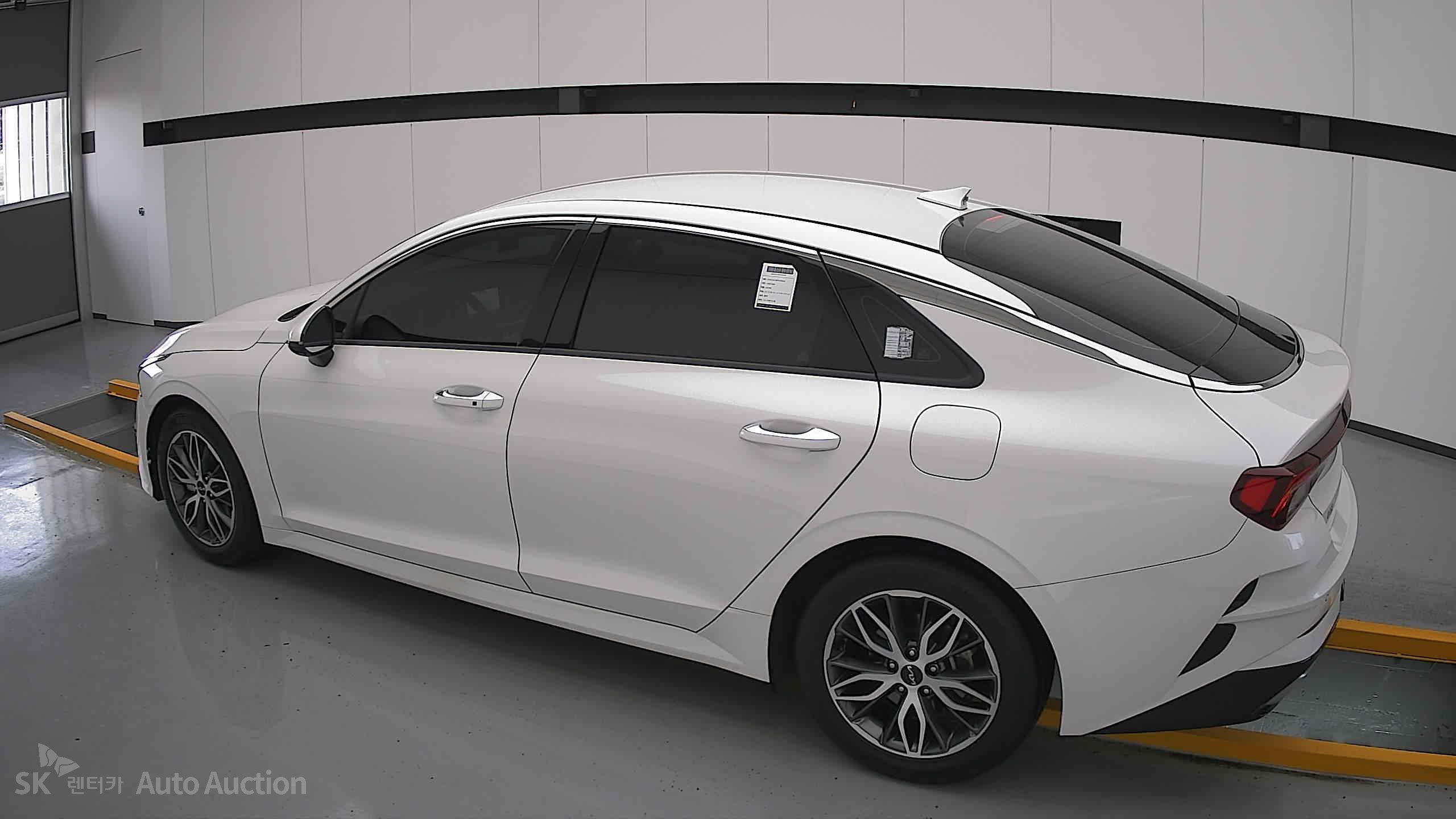 2023 - kia k5